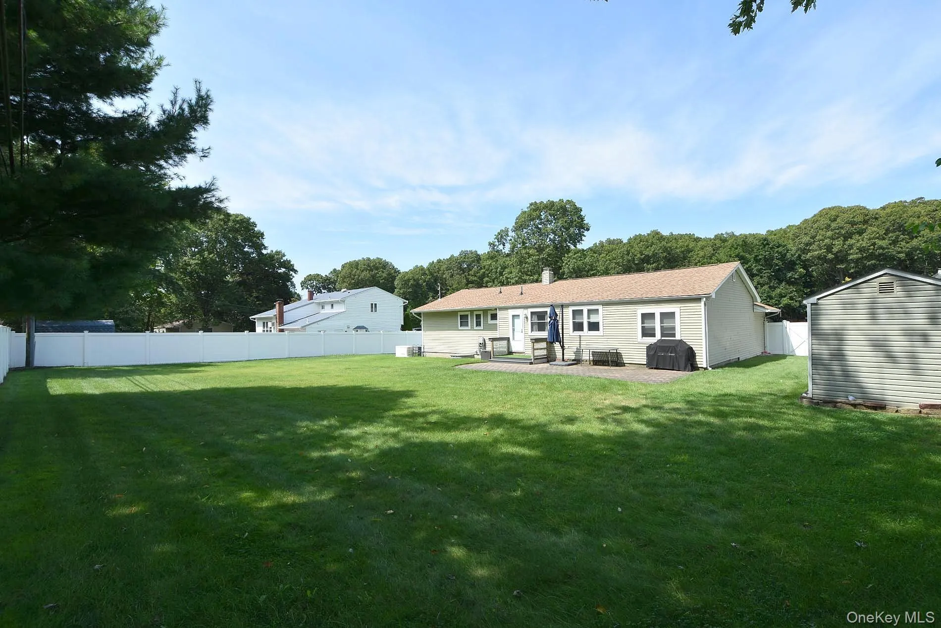 14 Milburn Road, Brookhaven, NY, 3 Bedrooms Bedrooms, 6 Rooms Rooms,1 BathroomBathrooms,Residential,For Rent,Milburn,0,1042839 14 Milburn Road, Brookhaven, NY, 3 Bedrooms Bedrooms, 6 Rooms Rooms,1 BathroomBathrooms,Residential,For Rent,Milburn,0,1042839