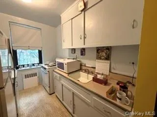 32-43 90th Street, New York, NY, 2 Bedrooms Bedrooms, 5 Rooms Rooms,1 BathroomBathrooms,Residential,For Rent,90th,0,1042840 32-43 90th Street, New York, NY, 2 Bedrooms Bedrooms, 5 Rooms Rooms,1 BathroomBathrooms,Residential,For Rent,90th,0,1042840