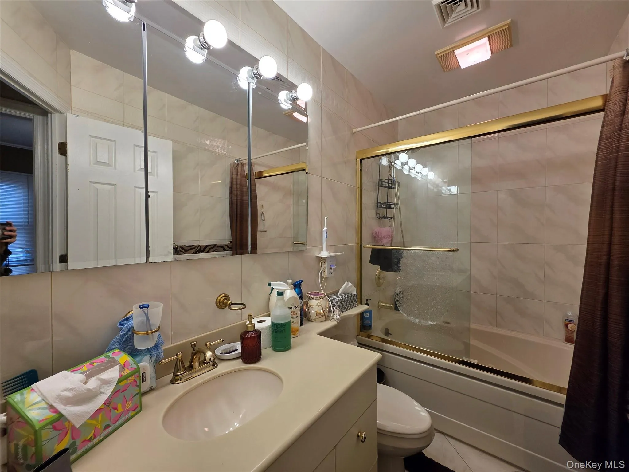 354 Beech Street, Long Beach, NY, 4 Bedrooms Bedrooms, 8 Rooms Rooms,2 BathroomsBathrooms,Residential,For Rent,Beech,0,1042841 354 Beech Street, Long Beach, NY, 4 Bedrooms Bedrooms, 8 Rooms Rooms,2 BathroomsBathrooms,Residential,For Rent,Beech,0,1042841
