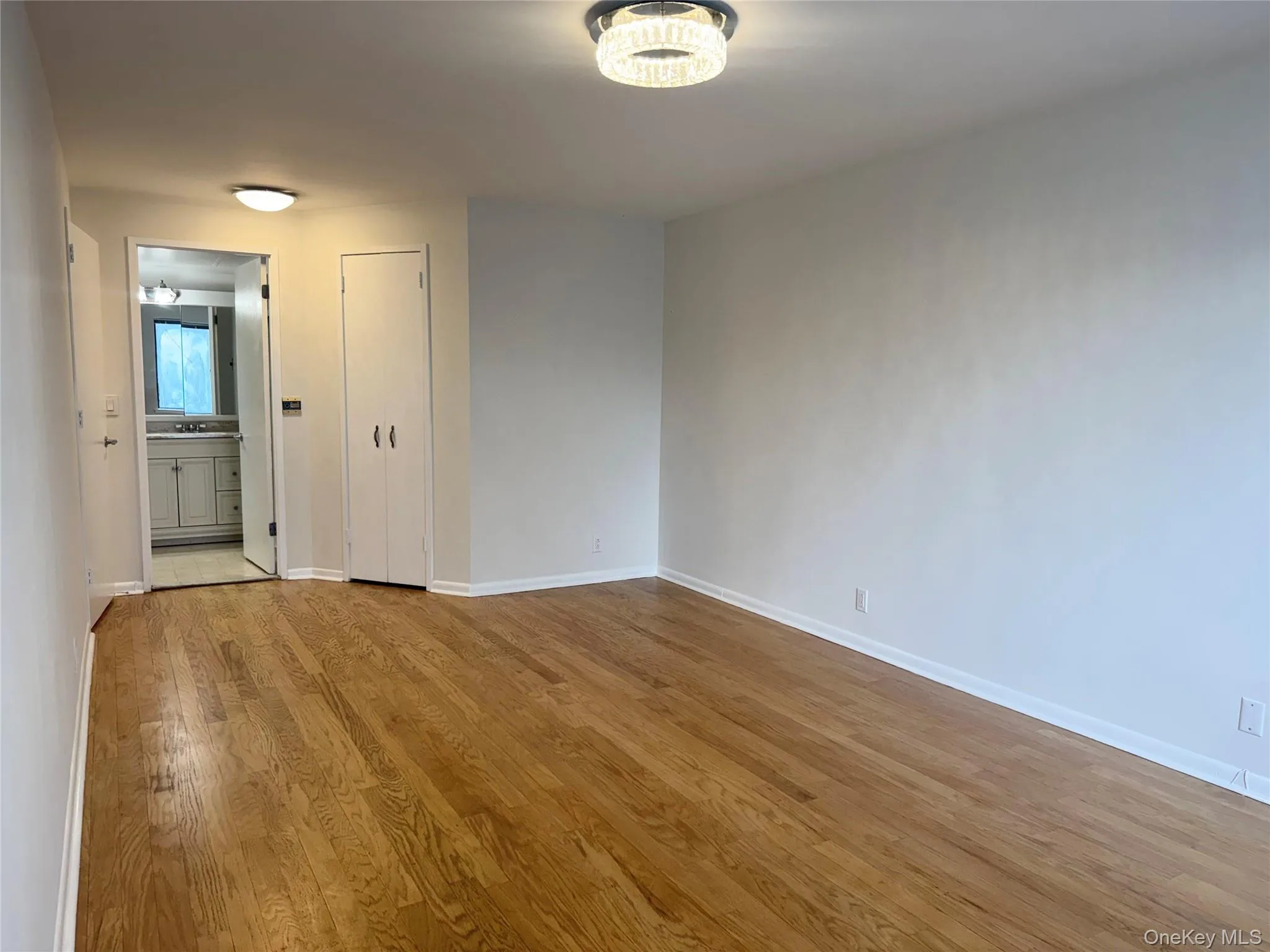 141 Great Neck Road, North Hempstead, NY, 2 Bedrooms Bedrooms, 4 Rooms Rooms,1 BathroomBathrooms,Residential Lease,For Rent,Great Neck Road,0,1042842 141 Great Neck Road, North Hempstead, NY, 2 Bedrooms Bedrooms, 4 Rooms Rooms,1 BathroomBathrooms,Residential Lease,For Rent,Great Neck Road,0,1042842