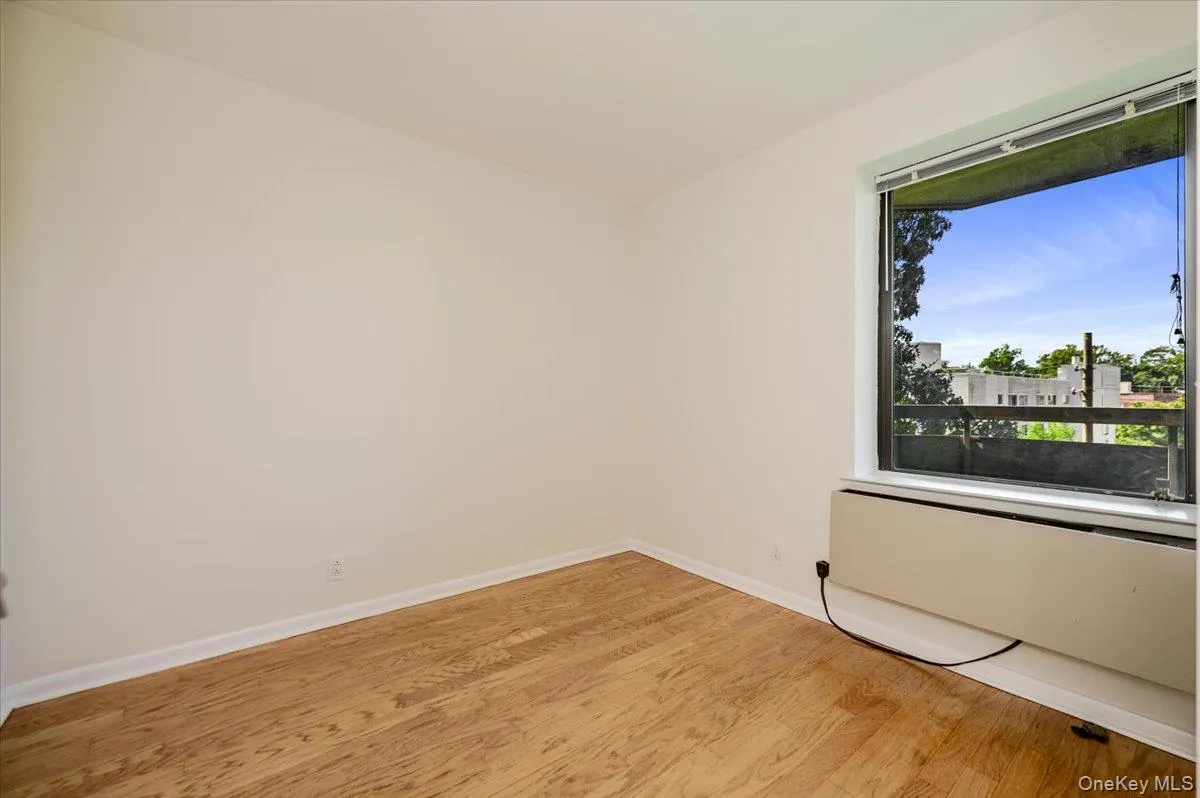 2nd bedroom or office 2nd bedroom or office