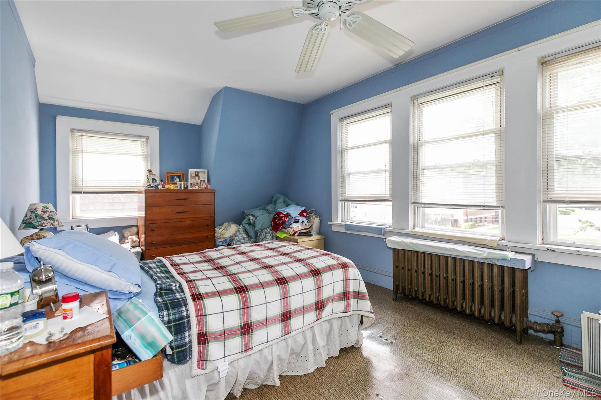 48 Saint Marks Place, North Hempstead, NY, 3 Bedrooms Bedrooms, 5 Rooms Rooms,1 BathroomBathrooms,Residential,For Rent,Saint Marks,0,1042847 48 Saint Marks Place, North Hempstead, NY, 3 Bedrooms Bedrooms, 5 Rooms Rooms,1 BathroomBathrooms,Residential,For Rent,Saint Marks,0,1042847