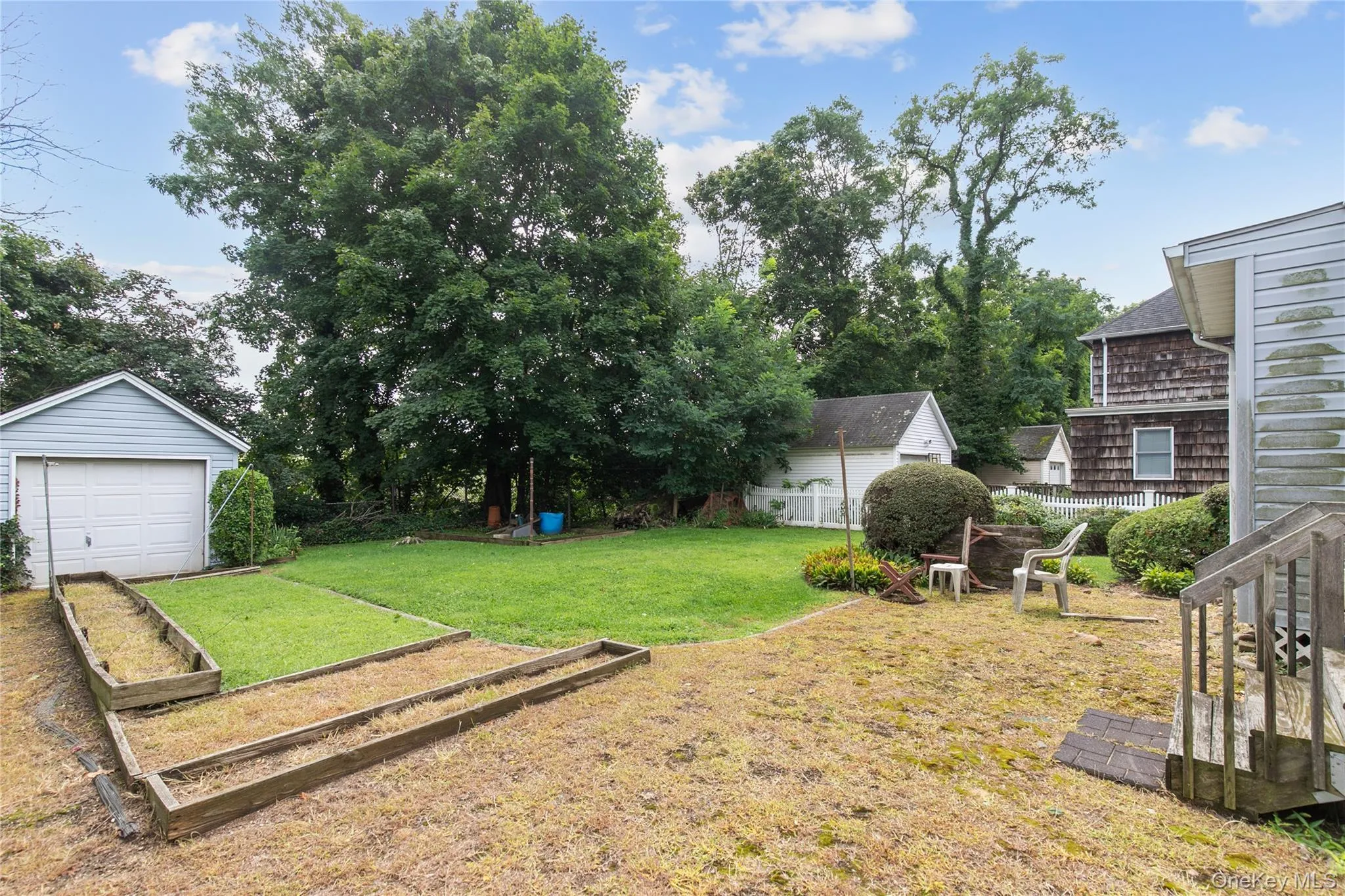 48 Saint Marks Place, North Hempstead, NY, 3 Bedrooms Bedrooms, 5 Rooms Rooms,1 BathroomBathrooms,Residential,For Rent,Saint Marks,0,1042847 48 Saint Marks Place, North Hempstead, NY, 3 Bedrooms Bedrooms, 5 Rooms Rooms,1 BathroomBathrooms,Residential,For Rent,Saint Marks,0,1042847