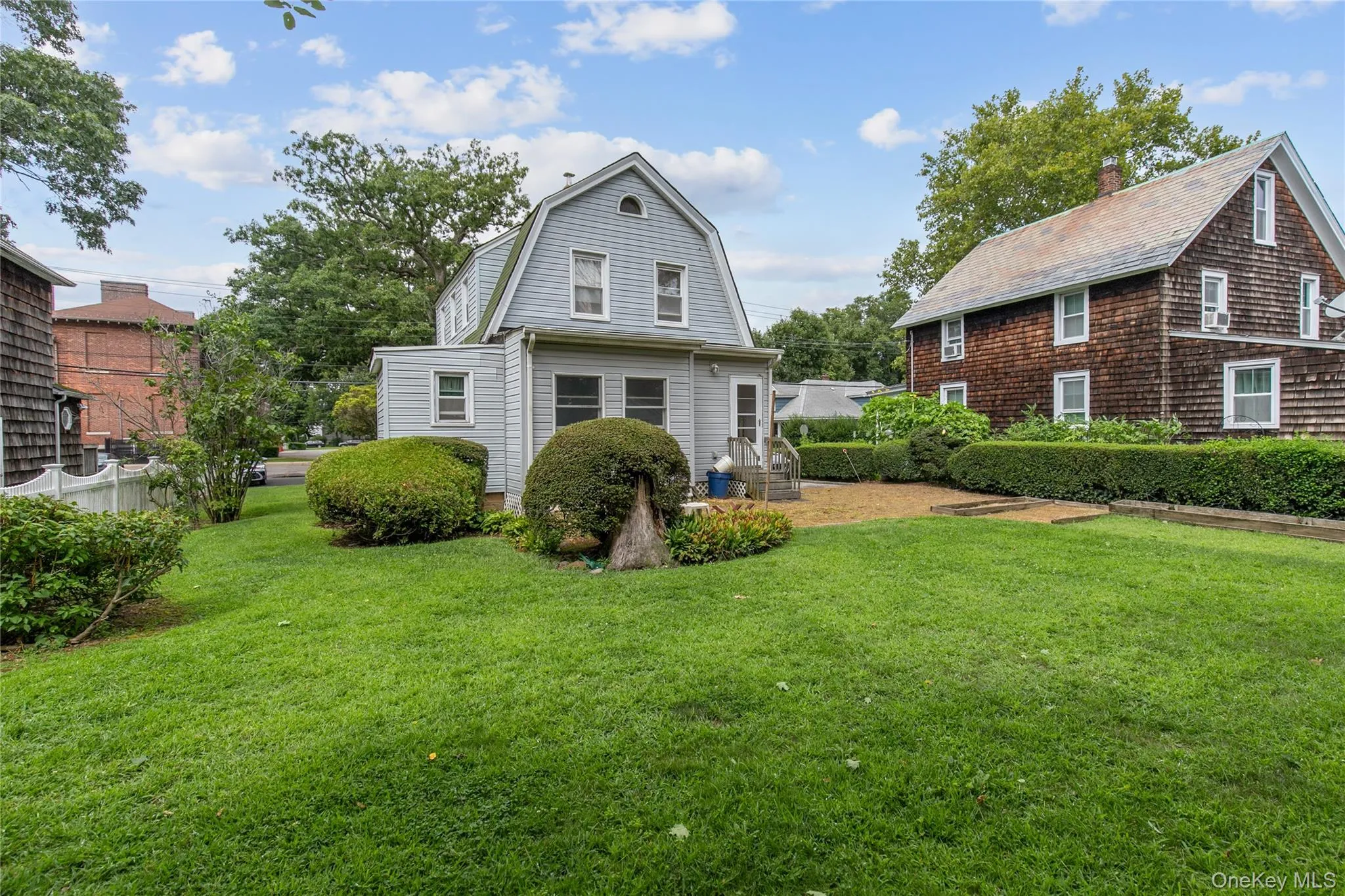 48 Saint Marks Place, North Hempstead, NY, 3 Bedrooms Bedrooms, 5 Rooms Rooms,1 BathroomBathrooms,Residential,For Rent,Saint Marks,0,1042847 48 Saint Marks Place, North Hempstead, NY, 3 Bedrooms Bedrooms, 5 Rooms Rooms,1 BathroomBathrooms,Residential,For Rent,Saint Marks,0,1042847