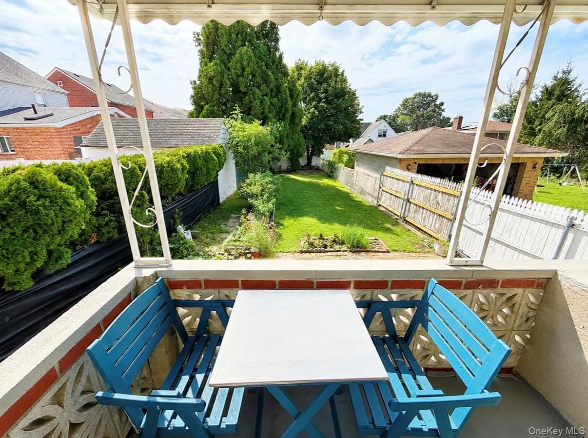 201-10 26th Avenue, New York, NY, 3 Bedrooms Bedrooms, 7 Rooms Rooms,1 BathroomBathrooms,Residential,For Rent,26th,0,1042848 201-10 26th Avenue, New York, NY, 3 Bedrooms Bedrooms, 7 Rooms Rooms,1 BathroomBathrooms,Residential,For Rent,26th,0,1042848