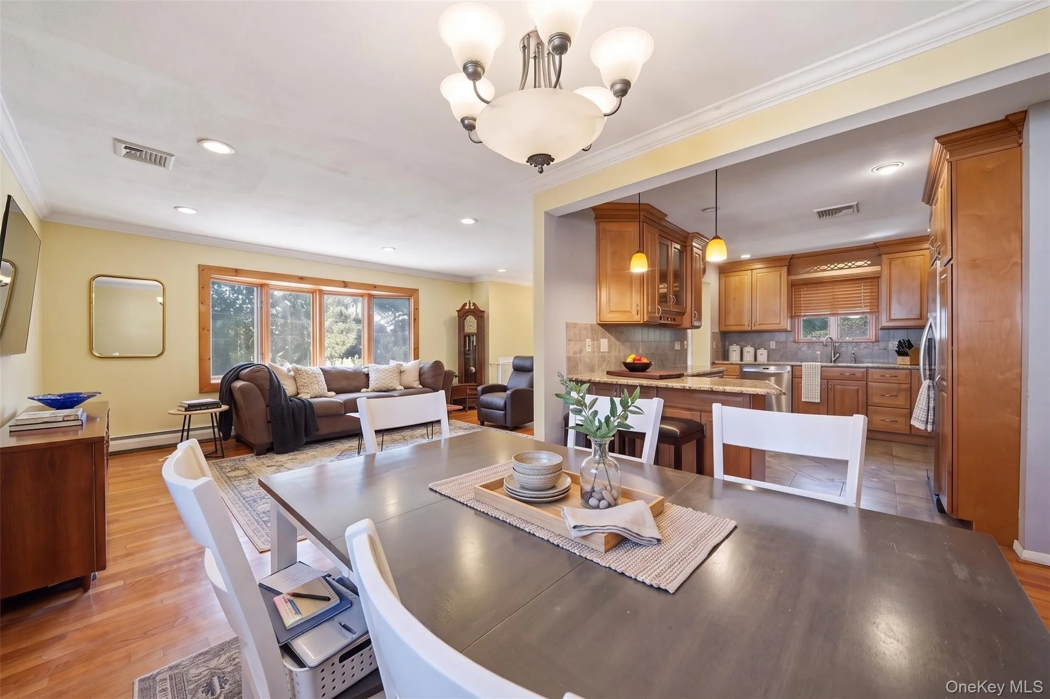 2650 Harvey Avenue, Hempstead, NY, 4 Bedrooms Bedrooms, 7 Rooms Rooms,2 BathroomsBathrooms,Residential,For Rent,Harvey,0,1042849 2650 Harvey Avenue, Hempstead, NY, 4 Bedrooms Bedrooms, 7 Rooms Rooms,2 BathroomsBathrooms,Residential,For Rent,Harvey,0,1042849