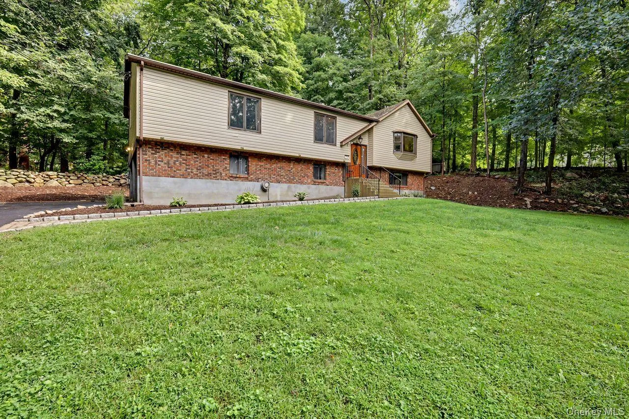 5 Trolley Road, Cortlandt, NY, 3 Bedrooms Bedrooms, 8 Rooms Rooms,3 BathroomsBathrooms,Residential,For Rent,Trolley,0,1042851 5 Trolley Road, Cortlandt, NY, 3 Bedrooms Bedrooms, 8 Rooms Rooms,3 BathroomsBathrooms,Residential,For Rent,Trolley,0,1042851