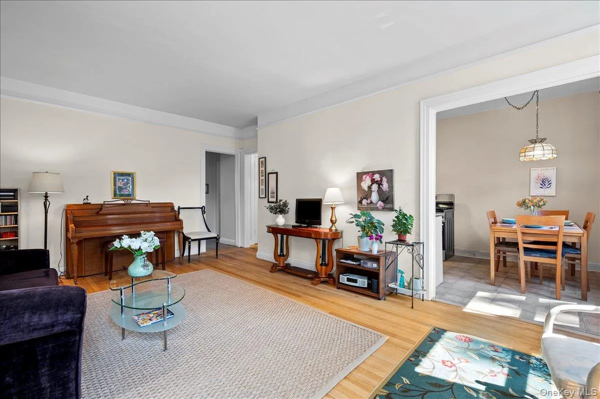 445 Gramatan Avenue, Mount Vernon, NY, 2 Bedrooms Bedrooms, 4 Rooms Rooms,1 BathroomBathrooms,Residential,For Rent,Gramatan Avenue,0,1042852 445 Gramatan Avenue, Mount Vernon, NY, 2 Bedrooms Bedrooms, 4 Rooms Rooms,1 BathroomBathrooms,Residential,For Rent,Gramatan Avenue,0,1042852