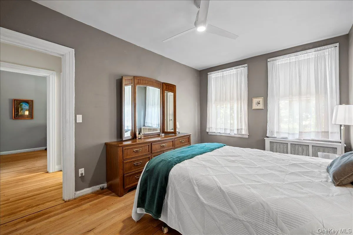 445 Gramatan Avenue, Mount Vernon, NY, 2 Bedrooms Bedrooms, 4 Rooms Rooms,1 BathroomBathrooms,Residential,For Rent,Gramatan Avenue,0,1042852 445 Gramatan Avenue, Mount Vernon, NY, 2 Bedrooms Bedrooms, 4 Rooms Rooms,1 BathroomBathrooms,Residential,For Rent,Gramatan Avenue,0,1042852