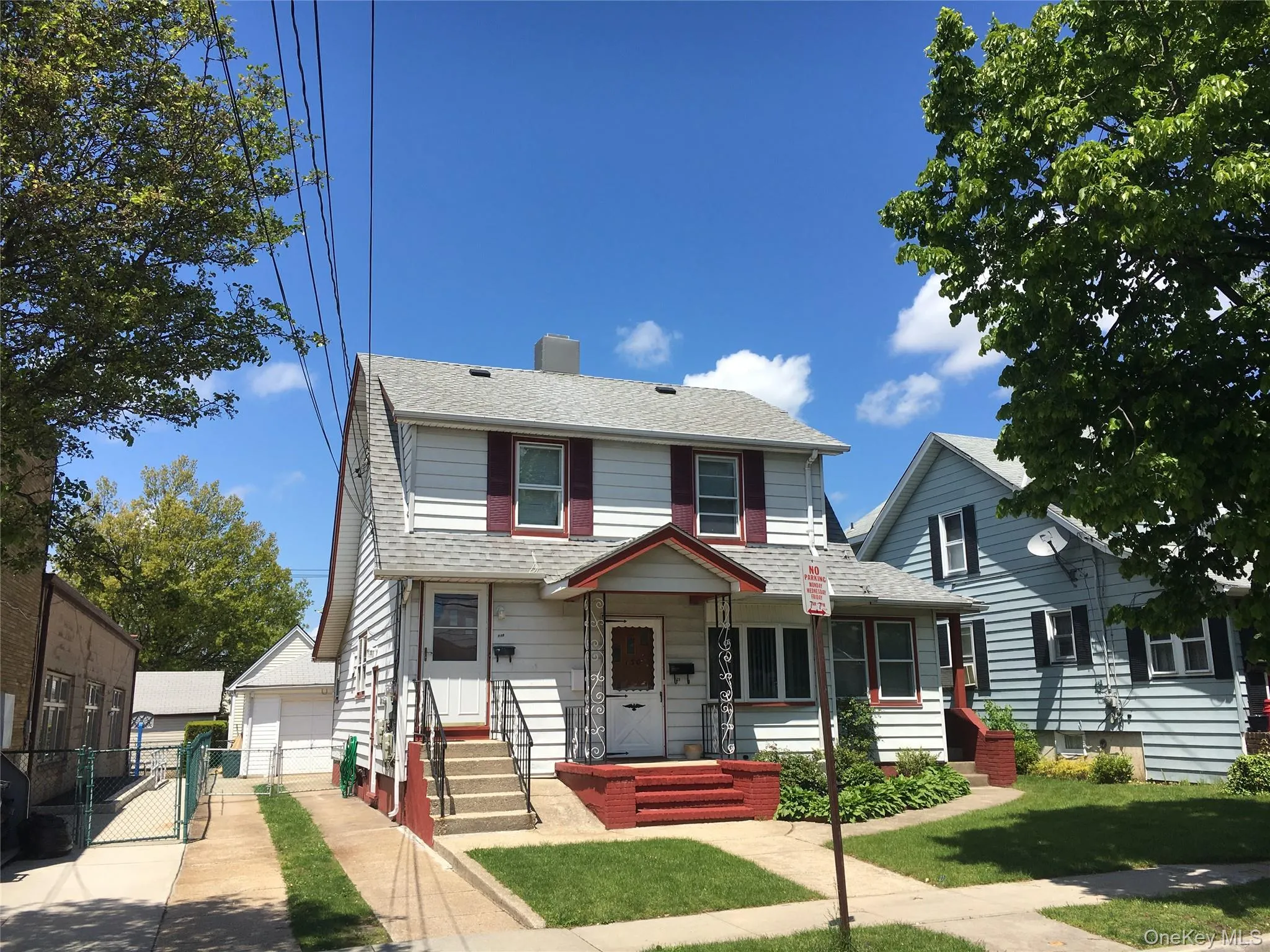 130 Jefferson Avenue, North Hempstead, NY, 1 Bedroom Bedrooms, 3 Room Rooms,1 BathroomBathrooms,Residential Lease,For Rent,Jefferson,0,1042854 130 Jefferson Avenue, North Hempstead, NY, 1 Bedroom Bedrooms, 3 Room Rooms,1 BathroomBathrooms,Residential Lease,For Rent,Jefferson,0,1042854