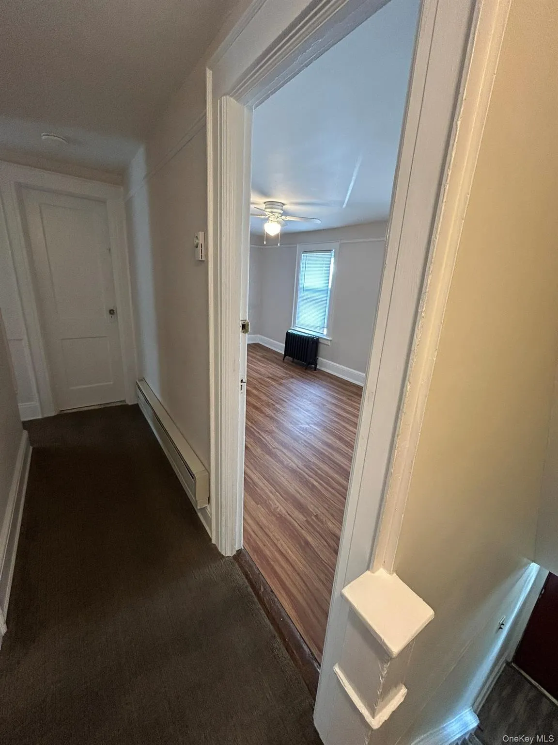 Hall to Living Room/Kitchen/Bathroom/Bedroom Hall to Living Room/Kitchen/Bathroom/Bedroom
