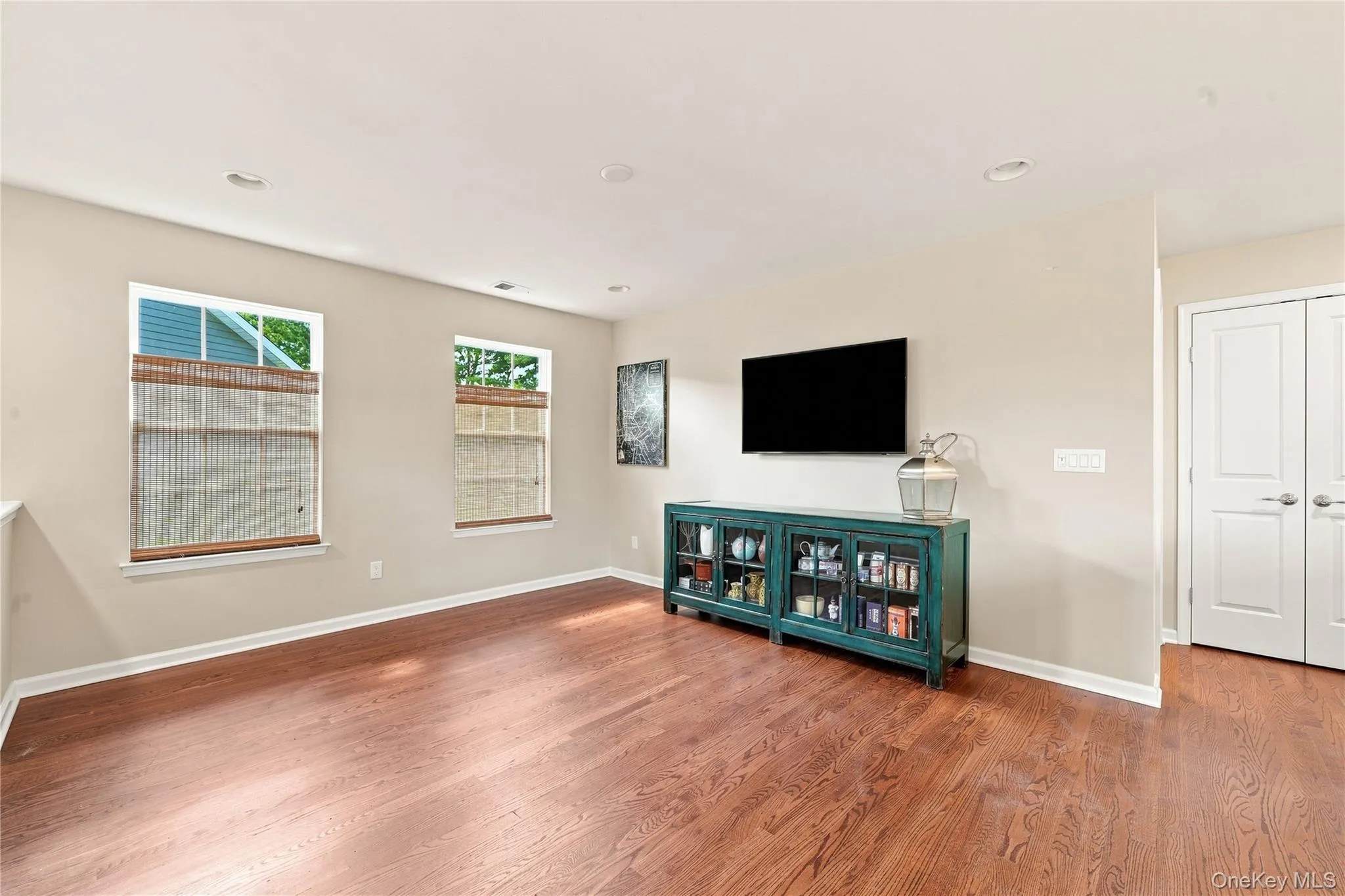 104 Victoria Place, Huntington, NY, 3 Bedrooms Bedrooms, 12 Rooms Rooms,2 BathroomsBathrooms,Residential,For Rent,Victoria,0,1042856 104 Victoria Place, Huntington, NY, 3 Bedrooms Bedrooms, 12 Rooms Rooms,2 BathroomsBathrooms,Residential,For Rent,Victoria,0,1042856