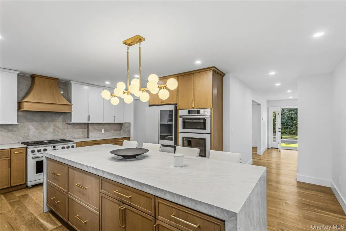 448 Coolidge Street, Hempstead, NY, 5 Bedrooms Bedrooms, 9 Rooms Rooms,3 BathroomsBathrooms,Residential,For Rent,Coolidge,0,1042857 448 Coolidge Street, Hempstead, NY, 5 Bedrooms Bedrooms, 9 Rooms Rooms,3 BathroomsBathrooms,Residential,For Rent,Coolidge,0,1042857