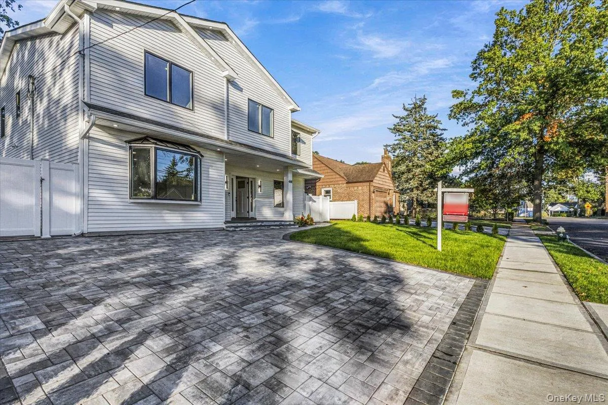 448 Coolidge Street, Hempstead, NY, 5 Bedrooms Bedrooms, 9 Rooms Rooms,3 BathroomsBathrooms,Residential,For Rent,Coolidge,0,1042857 448 Coolidge Street, Hempstead, NY, 5 Bedrooms Bedrooms, 9 Rooms Rooms,3 BathroomsBathrooms,Residential,For Rent,Coolidge,0,1042857