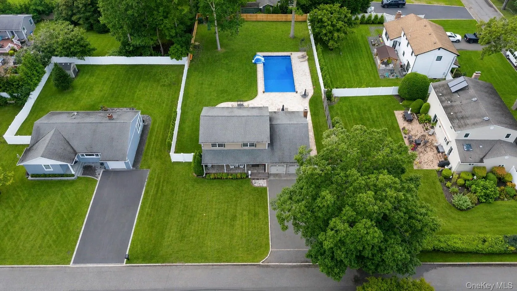 282 6th Avenue, Smithtown, NY, 3 Bedrooms Bedrooms, 8 Rooms Rooms,2 BathroomsBathrooms,Residential,For Rent,6th,0,1042862 282 6th Avenue, Smithtown, NY, 3 Bedrooms Bedrooms, 8 Rooms Rooms,2 BathroomsBathrooms,Residential,For Rent,6th,0,1042862