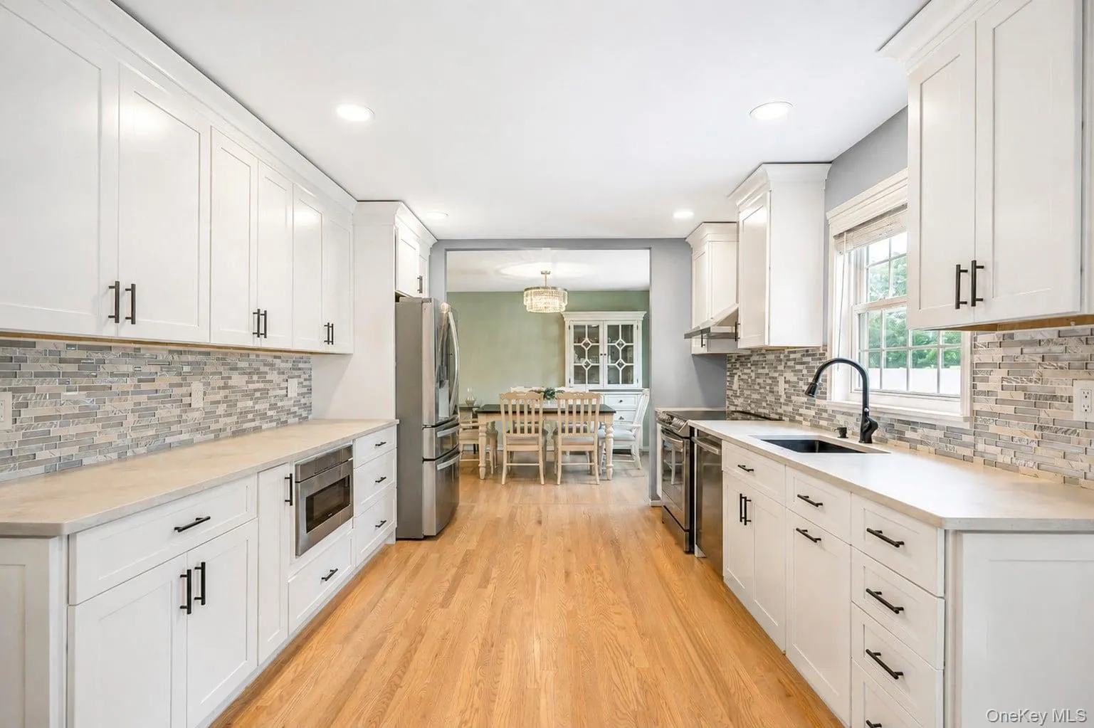 282 6th Avenue, Smithtown, NY, 3 Bedrooms Bedrooms, 8 Rooms Rooms,2 BathroomsBathrooms,Residential,For Rent,6th,0,1042862 282 6th Avenue, Smithtown, NY, 3 Bedrooms Bedrooms, 8 Rooms Rooms,2 BathroomsBathrooms,Residential,For Rent,6th,0,1042862