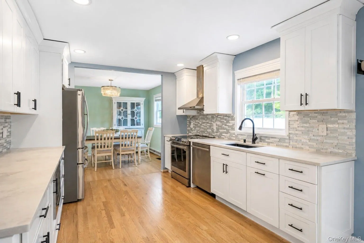 282 6th Avenue, Smithtown, NY, 3 Bedrooms Bedrooms, 8 Rooms Rooms,2 BathroomsBathrooms,Residential,For Rent,6th,0,1042862 282 6th Avenue, Smithtown, NY, 3 Bedrooms Bedrooms, 8 Rooms Rooms,2 BathroomsBathrooms,Residential,For Rent,6th,0,1042862