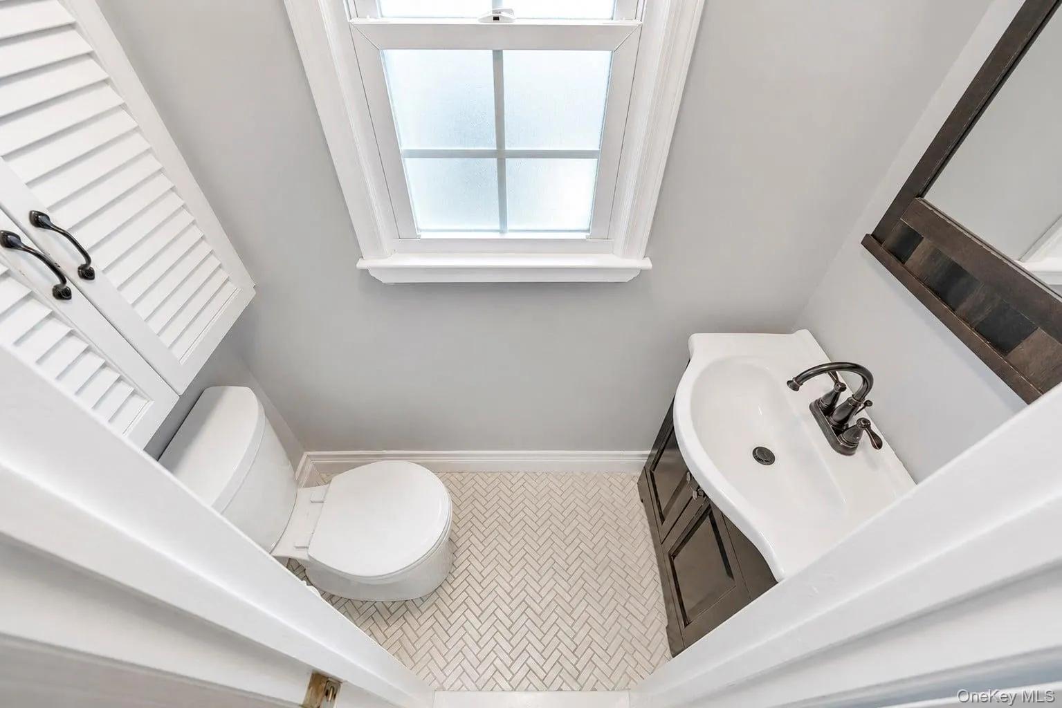 282 6th Avenue, Smithtown, NY, 3 Bedrooms Bedrooms, 8 Rooms Rooms,2 BathroomsBathrooms,Residential,For Rent,6th,0,1042862 282 6th Avenue, Smithtown, NY, 3 Bedrooms Bedrooms, 8 Rooms Rooms,2 BathroomsBathrooms,Residential,For Rent,6th,0,1042862