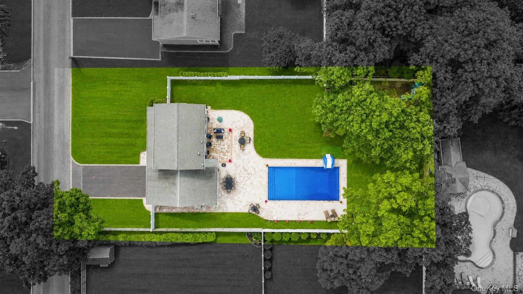 282 6th Avenue, Smithtown, NY, 3 Bedrooms Bedrooms, 8 Rooms Rooms,2 BathroomsBathrooms,Residential,For Rent,6th,0,1042862 282 6th Avenue, Smithtown, NY, 3 Bedrooms Bedrooms, 8 Rooms Rooms,2 BathroomsBathrooms,Residential,For Rent,6th,0,1042862