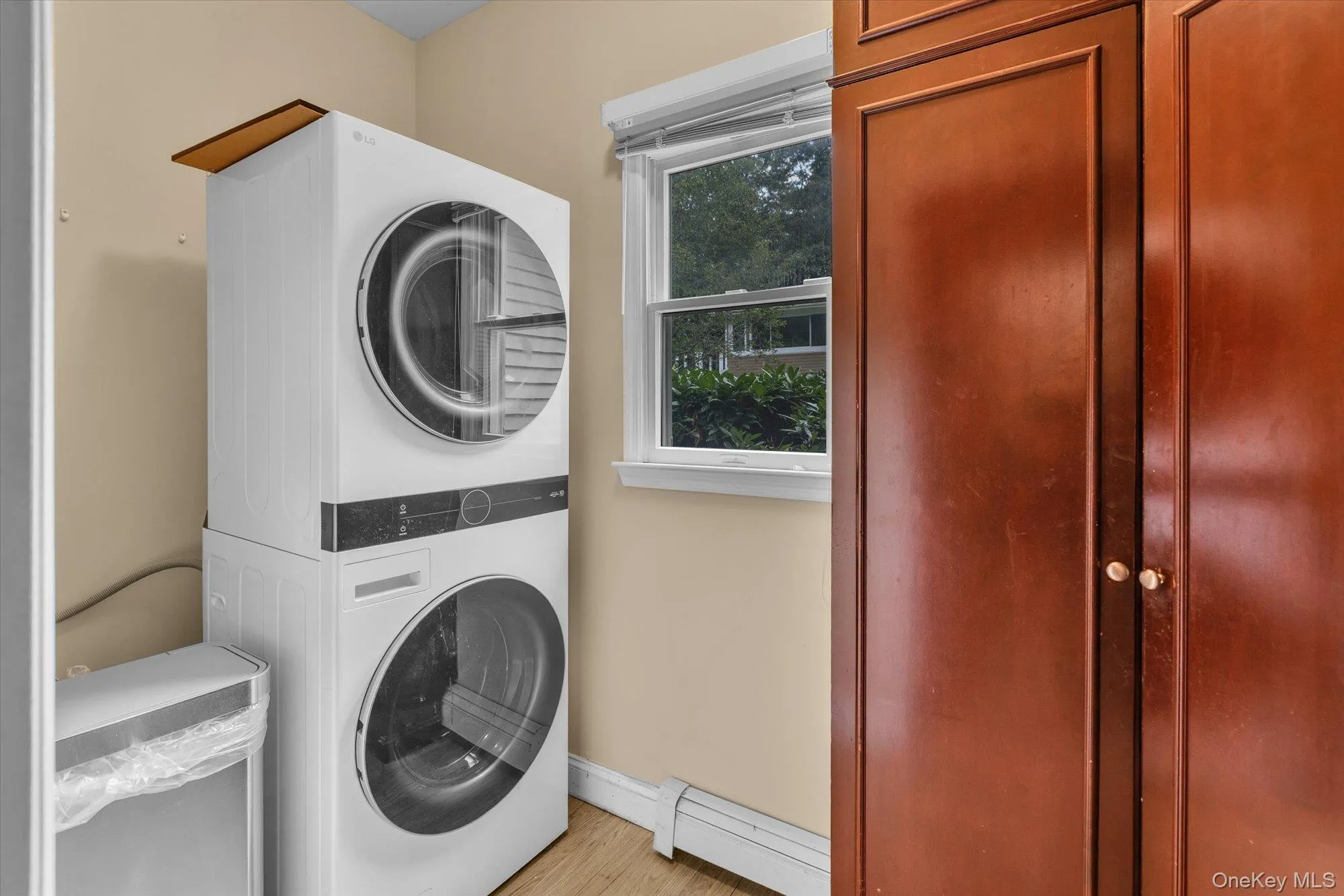 25 Pashen Place, Huntington, NY, 4 Bedrooms Bedrooms, 8 Rooms Rooms,3 BathroomsBathrooms,Residential,For Rent,Pashen,0,1042863 25 Pashen Place, Huntington, NY, 4 Bedrooms Bedrooms, 8 Rooms Rooms,3 BathroomsBathrooms,Residential,For Rent,Pashen,0,1042863