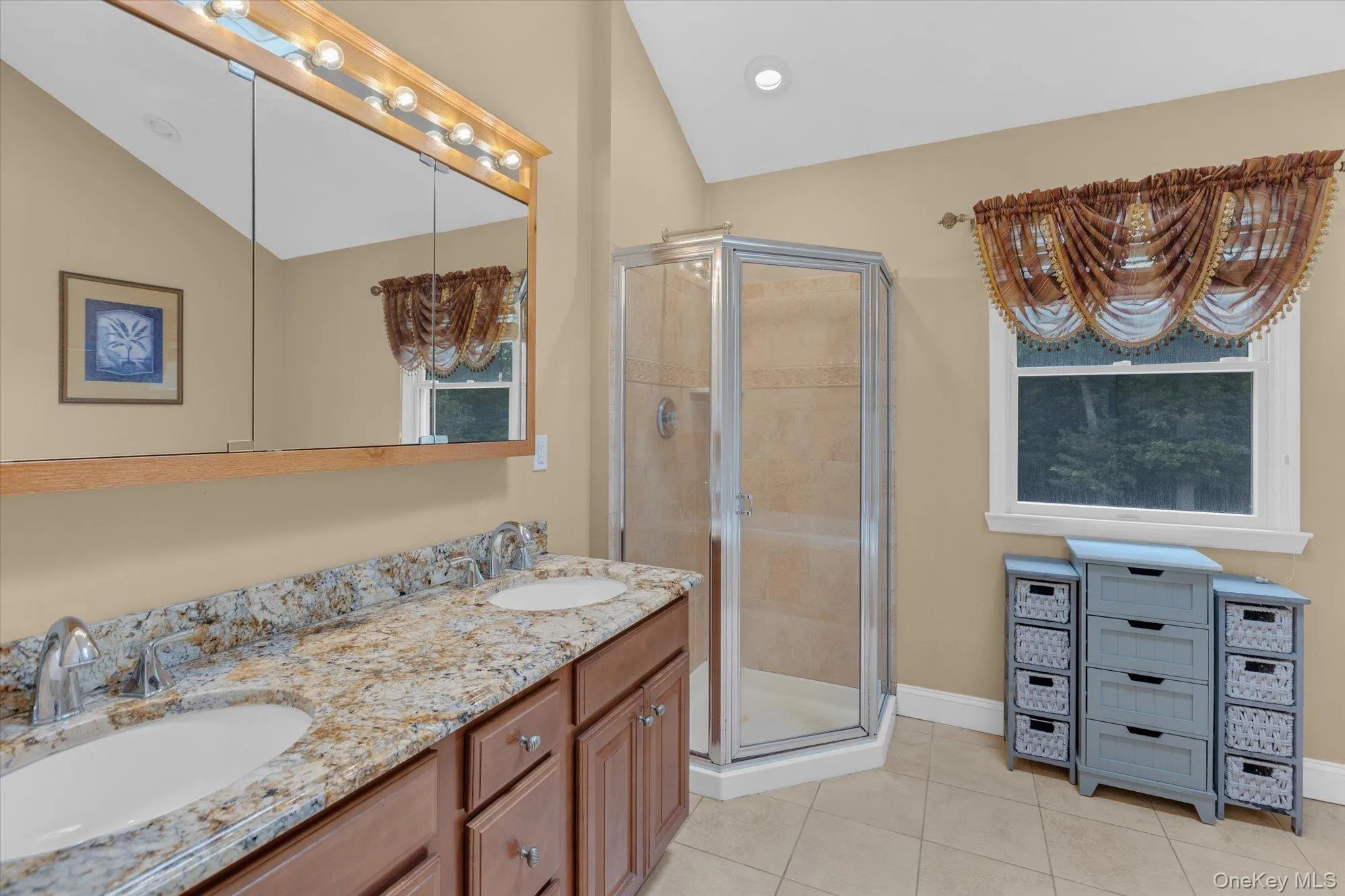25 Pashen Place, Huntington, NY, 4 Bedrooms Bedrooms, 8 Rooms Rooms,3 BathroomsBathrooms,Residential,For Rent,Pashen,0,1042863 25 Pashen Place, Huntington, NY, 4 Bedrooms Bedrooms, 8 Rooms Rooms,3 BathroomsBathrooms,Residential,For Rent,Pashen,0,1042863