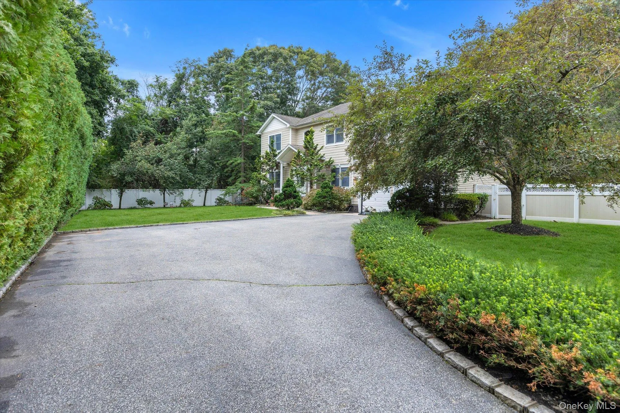 25 Pashen Place, Huntington, NY, 4 Bedrooms Bedrooms, 8 Rooms Rooms,3 BathroomsBathrooms,Residential,For Rent,Pashen,0,1042863 25 Pashen Place, Huntington, NY, 4 Bedrooms Bedrooms, 8 Rooms Rooms,3 BathroomsBathrooms,Residential,For Rent,Pashen,0,1042863