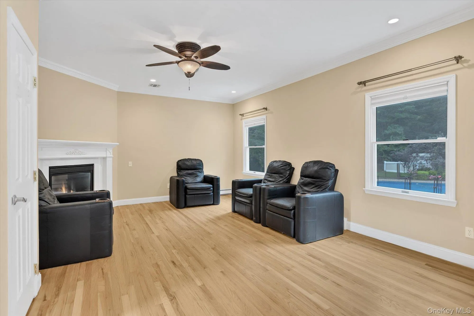 25 Pashen Place, Huntington, NY, 4 Bedrooms Bedrooms, 8 Rooms Rooms,3 BathroomsBathrooms,Residential,For Rent,Pashen,0,1042863 25 Pashen Place, Huntington, NY, 4 Bedrooms Bedrooms, 8 Rooms Rooms,3 BathroomsBathrooms,Residential,For Rent,Pashen,0,1042863