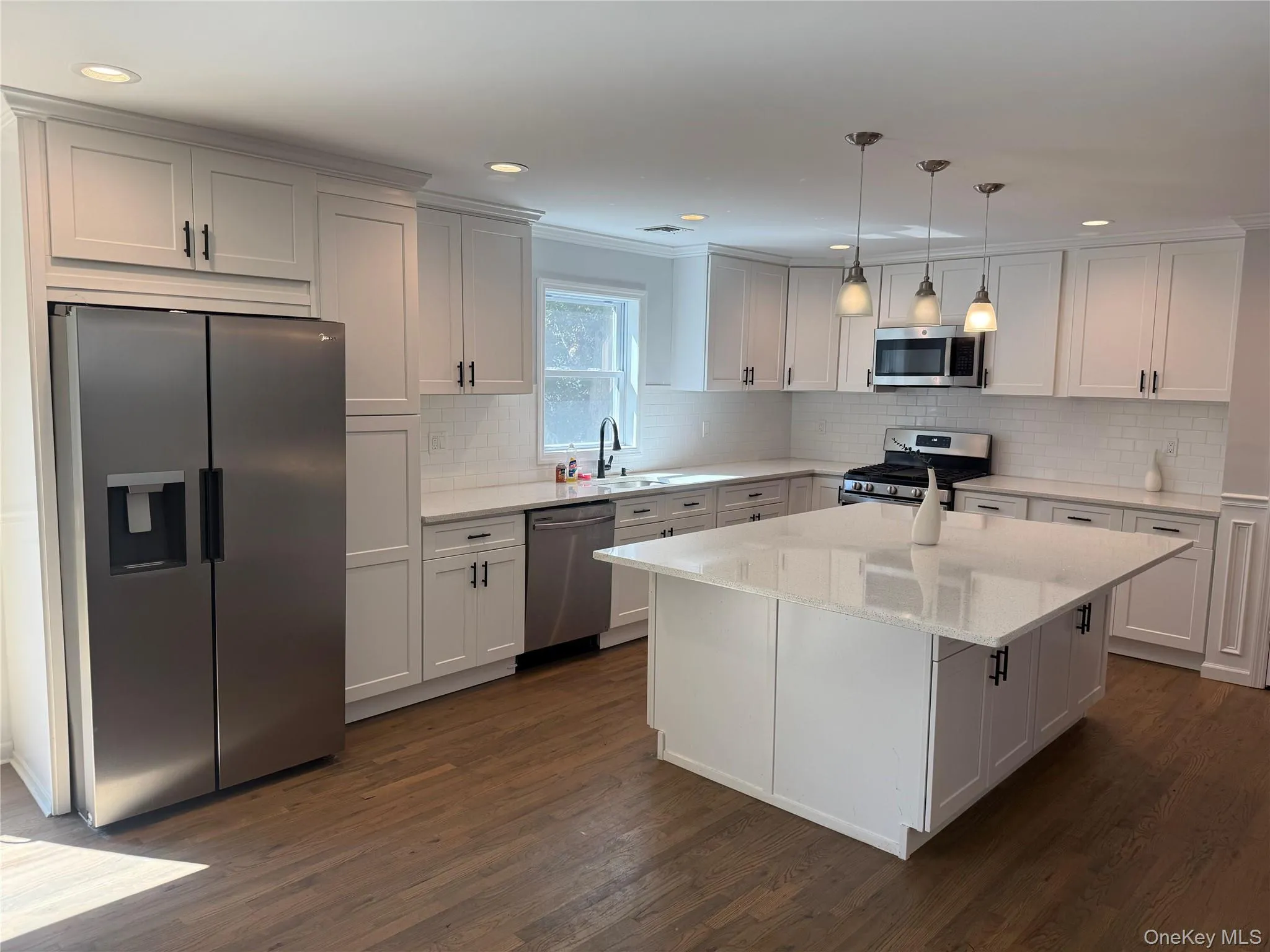 8 Narcissus Road, Brookhaven, NY, 4 Bedrooms Bedrooms, 8 Rooms Rooms,3 BathroomsBathrooms,Residential,For Rent,Narcissus,0,1042865 8 Narcissus Road, Brookhaven, NY, 4 Bedrooms Bedrooms, 8 Rooms Rooms,3 BathroomsBathrooms,Residential,For Rent,Narcissus,0,1042865