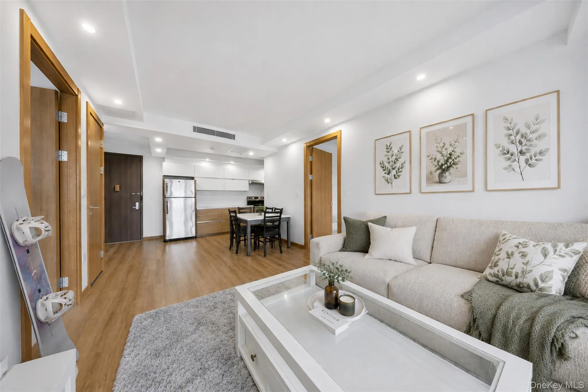13111 Fowler Avenue, New York, NY, 2 Bedrooms Bedrooms, 4 Rooms Rooms,2 BathroomsBathrooms,Residential,For Rent,Fowler,0,1042867 13111 Fowler Avenue, New York, NY, 2 Bedrooms Bedrooms, 4 Rooms Rooms,2 BathroomsBathrooms,Residential,For Rent,Fowler,0,1042867