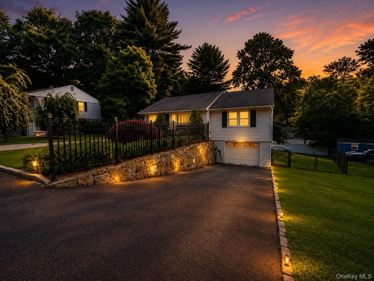 3 School Street, Cortlandt, NY, 3 Bedrooms Bedrooms, 6 Rooms Rooms,2 BathroomsBathrooms,Residential,For Rent,School,0,1042869 3 School Street, Cortlandt, NY, 3 Bedrooms Bedrooms, 6 Rooms Rooms,2 BathroomsBathrooms,Residential,For Rent,School,0,1042869