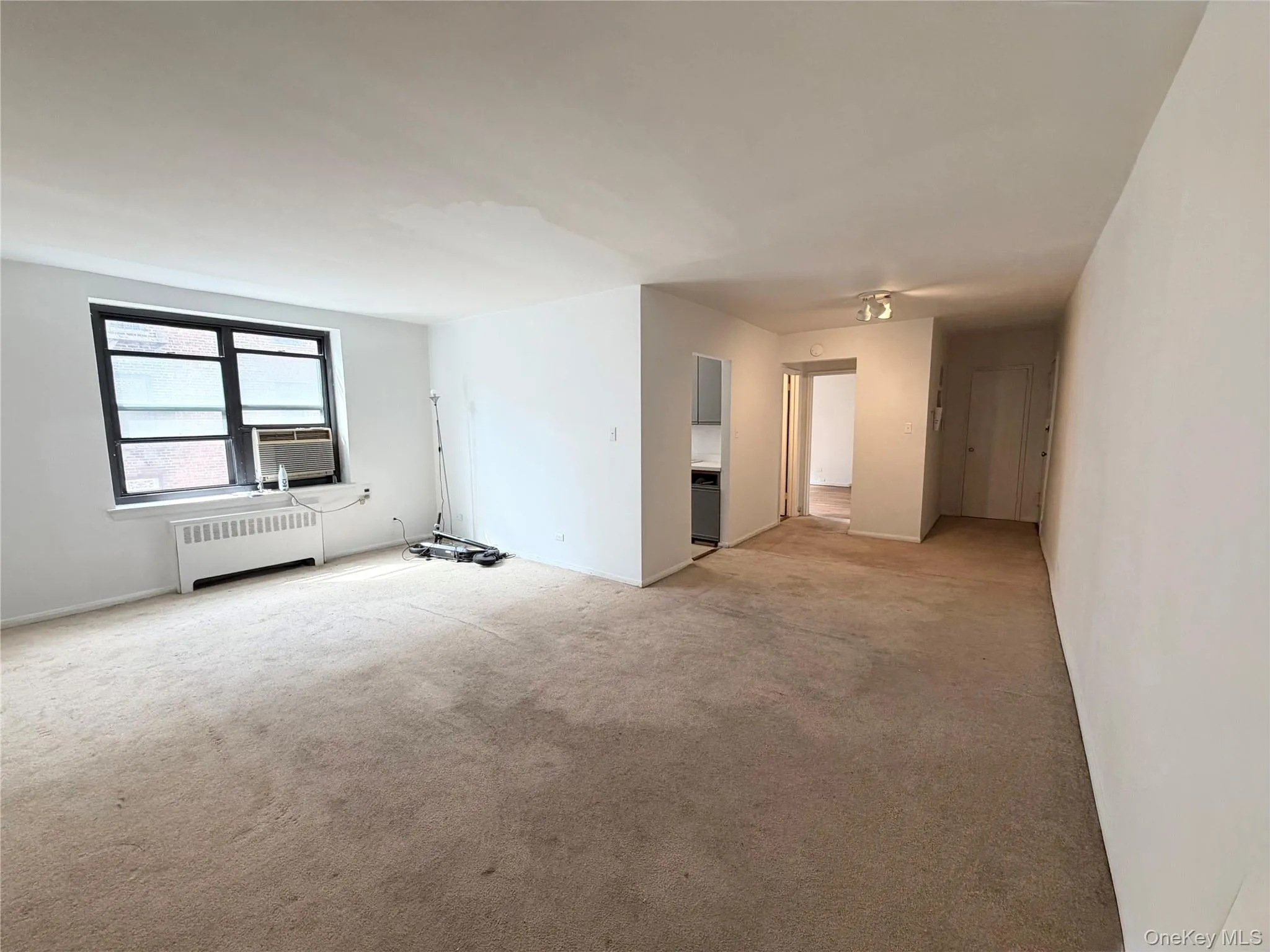 90-10 32nd Avenue, New York, NY, 1 Bedroom Bedrooms, 35 Rooms Rooms,1 BathroomBathrooms,Residential,For Rent,32nd,0,1042870 90-10 32nd Avenue, New York, NY, 1 Bedroom Bedrooms, 35 Rooms Rooms,1 BathroomBathrooms,Residential,For Rent,32nd,0,1042870
