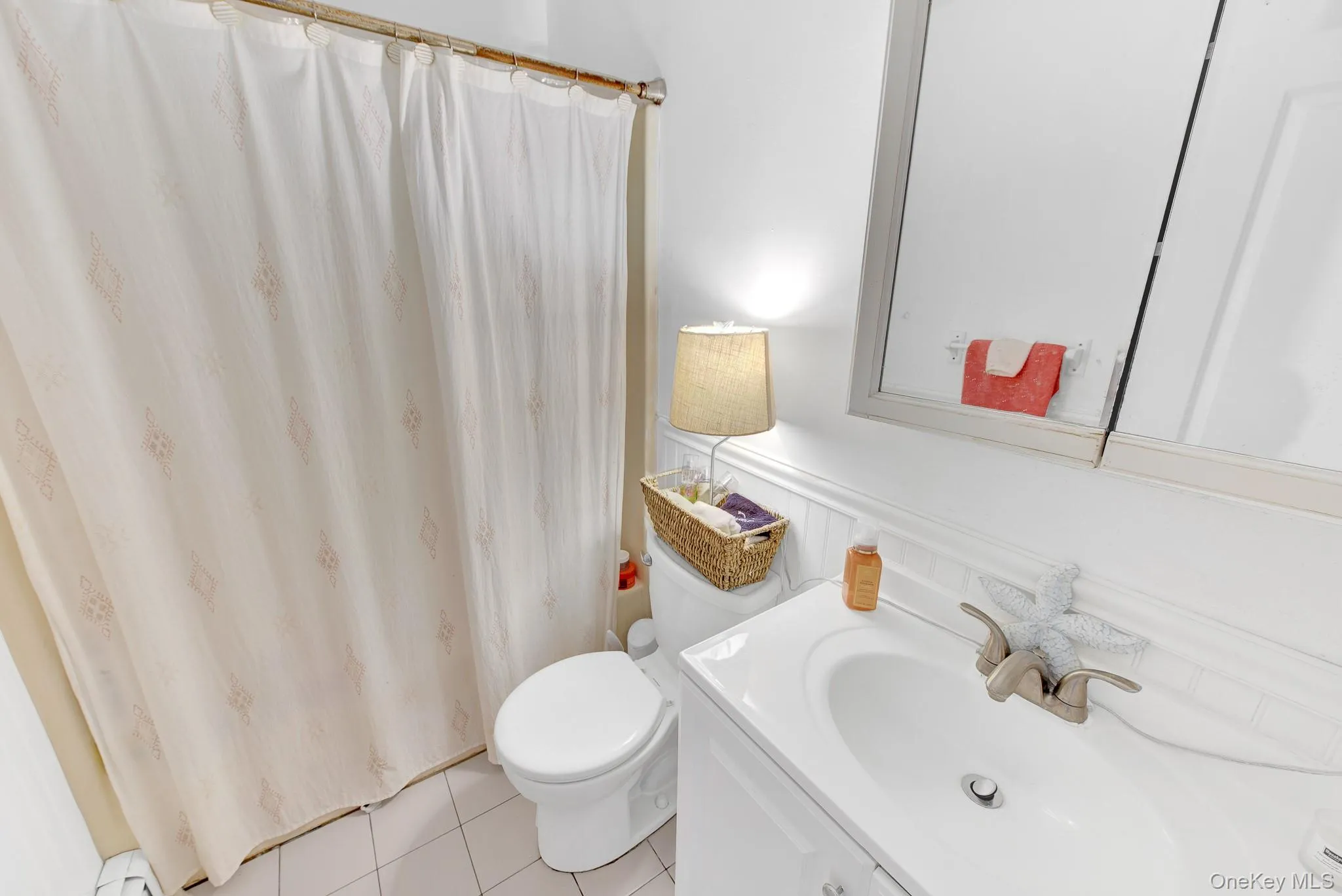 63 Cedarhurst Avenue, Hempstead, NY, 4 Bedrooms Bedrooms, 10 Rooms Rooms,2 BathroomsBathrooms,Residential,For Rent,Cedarhurst,0,1042871 63 Cedarhurst Avenue, Hempstead, NY, 4 Bedrooms Bedrooms, 10 Rooms Rooms,2 BathroomsBathrooms,Residential,For Rent,Cedarhurst,0,1042871