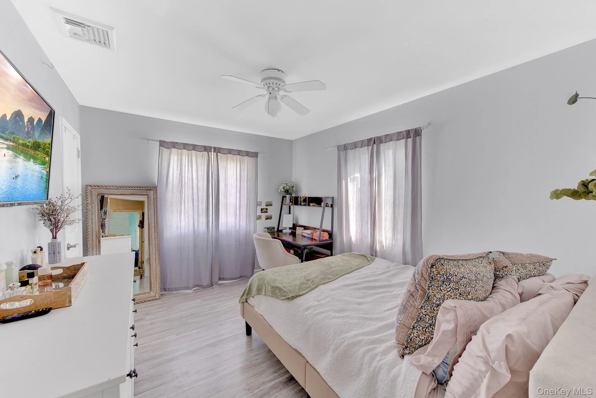 63 Cedarhurst Avenue, Hempstead, NY, 4 Bedrooms Bedrooms, 10 Rooms Rooms,2 BathroomsBathrooms,Residential,For Rent,Cedarhurst,0,1042871 63 Cedarhurst Avenue, Hempstead, NY, 4 Bedrooms Bedrooms, 10 Rooms Rooms,2 BathroomsBathrooms,Residential,For Rent,Cedarhurst,0,1042871