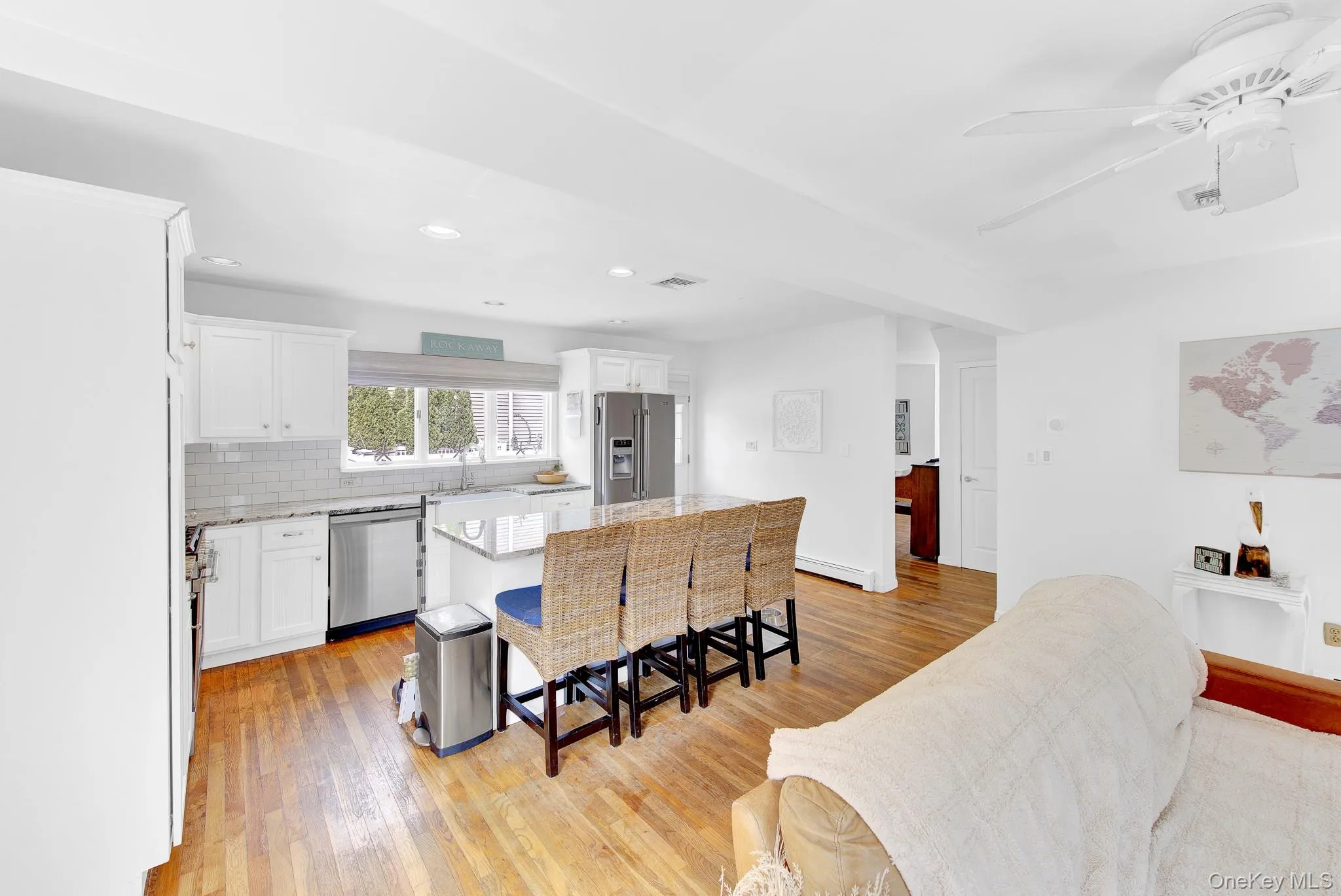 63 Cedarhurst Avenue, Hempstead, NY, 4 Bedrooms Bedrooms, 10 Rooms Rooms,2 BathroomsBathrooms,Residential,For Rent,Cedarhurst,0,1042871 63 Cedarhurst Avenue, Hempstead, NY, 4 Bedrooms Bedrooms, 10 Rooms Rooms,2 BathroomsBathrooms,Residential,For Rent,Cedarhurst,0,1042871