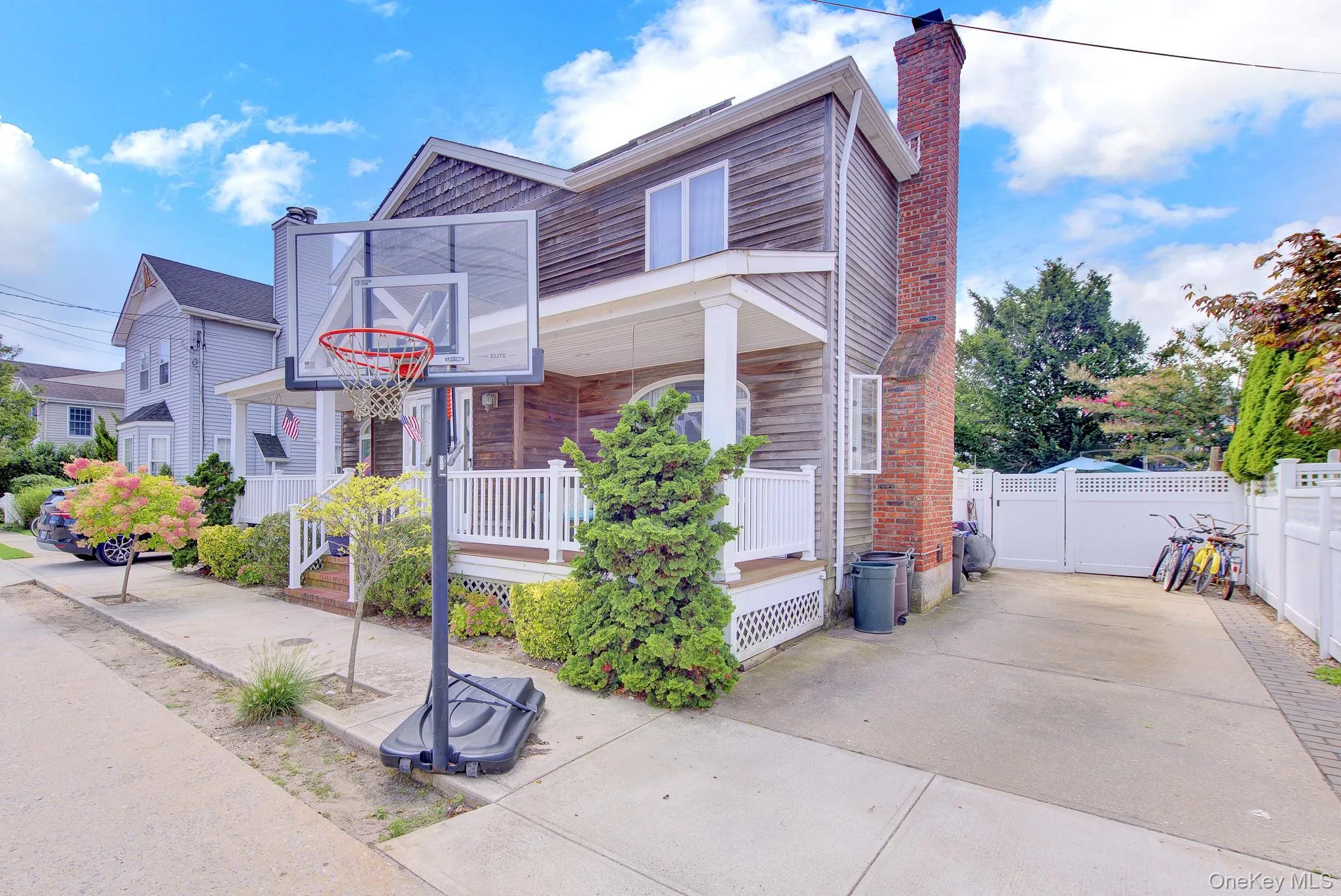 63 Cedarhurst Avenue, Hempstead, NY, 4 Bedrooms Bedrooms, 10 Rooms Rooms,2 BathroomsBathrooms,Residential,For Rent,Cedarhurst,0,1042871 63 Cedarhurst Avenue, Hempstead, NY, 4 Bedrooms Bedrooms, 10 Rooms Rooms,2 BathroomsBathrooms,Residential,For Rent,Cedarhurst,0,1042871