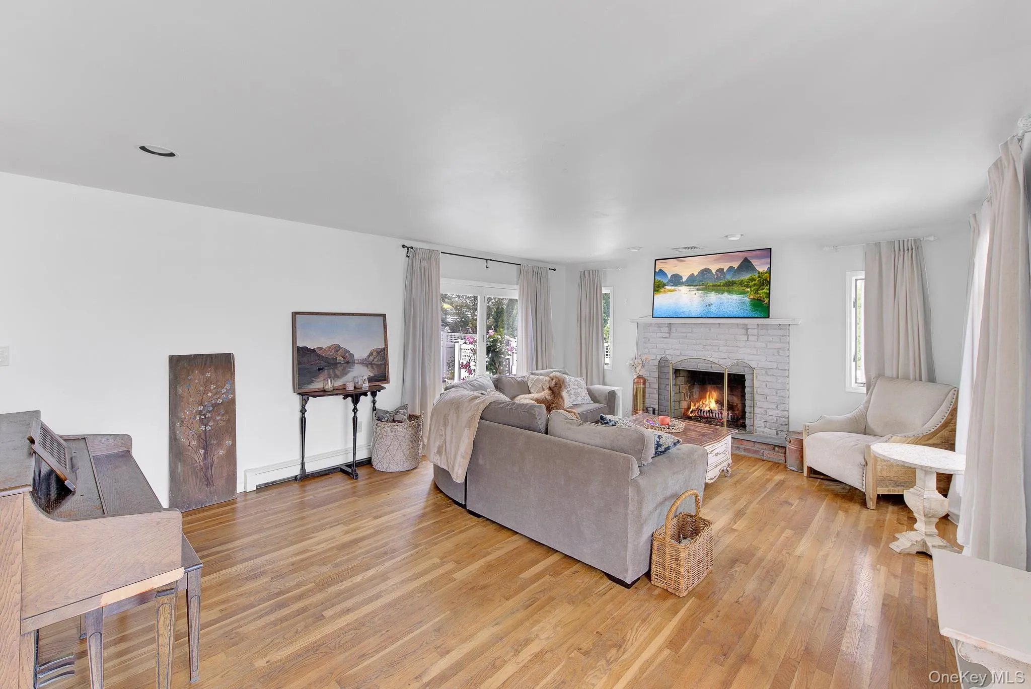 63 Cedarhurst Avenue, Hempstead, NY, 4 Bedrooms Bedrooms, 10 Rooms Rooms,2 BathroomsBathrooms,Residential,For Rent,Cedarhurst,0,1042871 63 Cedarhurst Avenue, Hempstead, NY, 4 Bedrooms Bedrooms, 10 Rooms Rooms,2 BathroomsBathrooms,Residential,For Rent,Cedarhurst,0,1042871