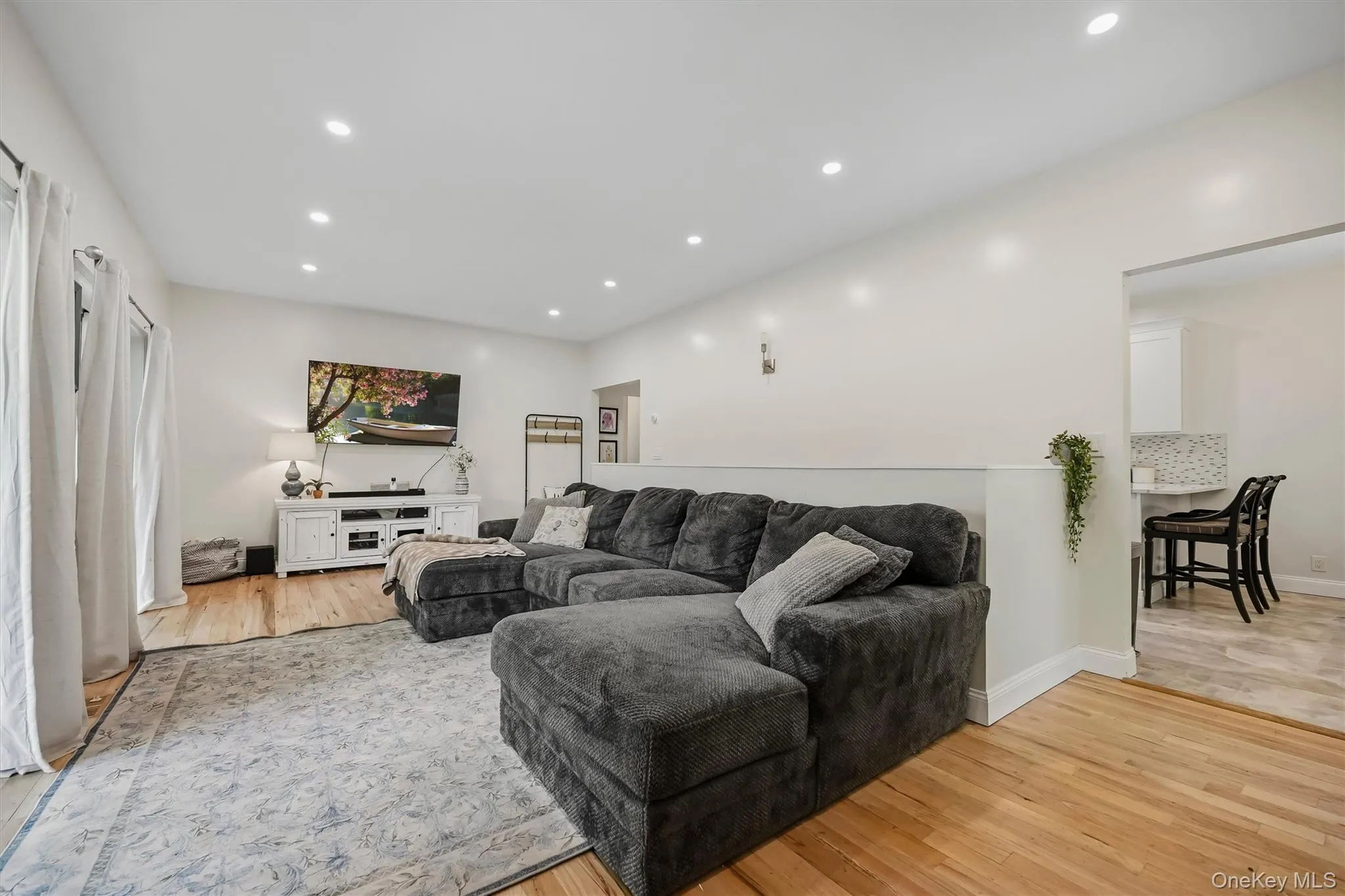50 Hambletonian Avenue, Chester Town, NY, 3 Bedrooms Bedrooms, 5 Rooms Rooms,2 BathroomsBathrooms,Residential,For Rent,Hambletonian,0,1042882 50 Hambletonian Avenue, Chester Town, NY, 3 Bedrooms Bedrooms, 5 Rooms Rooms,2 BathroomsBathrooms,Residential,For Rent,Hambletonian,0,1042882