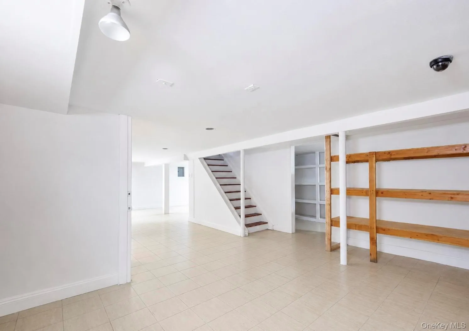 71 6th Street, Oyster Bay, NY, 3 Bedrooms Bedrooms, 5 Rooms Rooms,1 BathroomBathrooms,Residential,For Rent,6th,0,1042884 71 6th Street, Oyster Bay, NY, 3 Bedrooms Bedrooms, 5 Rooms Rooms,1 BathroomBathrooms,Residential,For Rent,6th,0,1042884