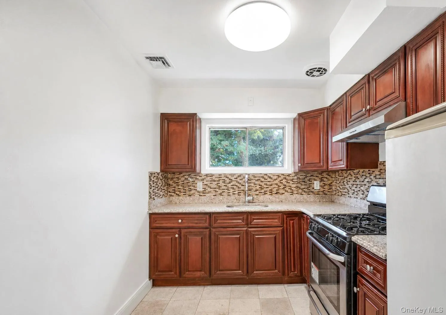 71 6th Street, Oyster Bay, NY, 3 Bedrooms Bedrooms, 5 Rooms Rooms,1 BathroomBathrooms,Residential,For Rent,6th,0,1042884 71 6th Street, Oyster Bay, NY, 3 Bedrooms Bedrooms, 5 Rooms Rooms,1 BathroomBathrooms,Residential,For Rent,6th,0,1042884
