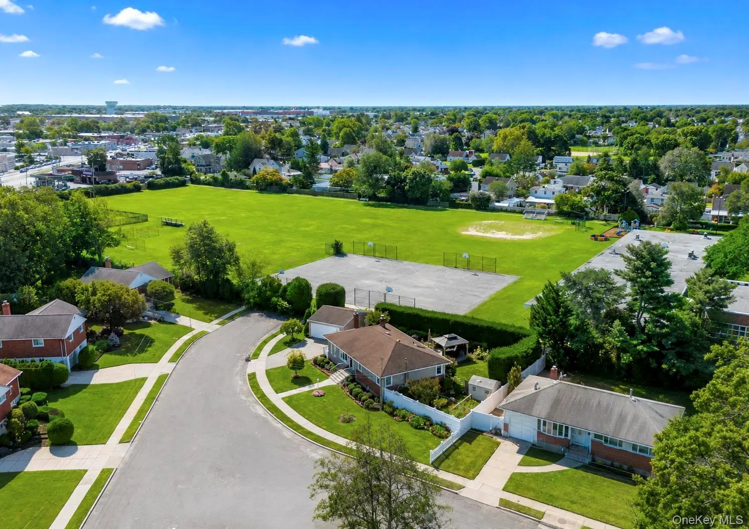 71 6th Street, Oyster Bay, NY, 3 Bedrooms Bedrooms, 5 Rooms Rooms,1 BathroomBathrooms,Residential,For Rent,6th,0,1042884 71 6th Street, Oyster Bay, NY, 3 Bedrooms Bedrooms, 5 Rooms Rooms,1 BathroomBathrooms,Residential,For Rent,6th,0,1042884