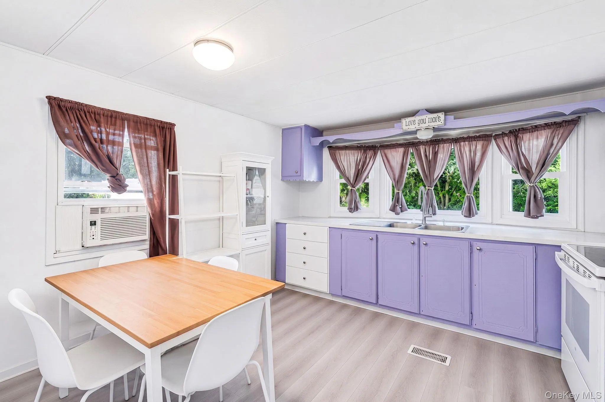 33 Valley Forge Drive, Islip, NY, 2 Bedrooms Bedrooms, 5 Rooms Rooms,1 BathroomBathrooms,Residential,For Rent,Valley Forge Drive,0,1042885 33 Valley Forge Drive, Islip, NY, 2 Bedrooms Bedrooms, 5 Rooms Rooms,1 BathroomBathrooms,Residential,For Rent,Valley Forge Drive,0,1042885