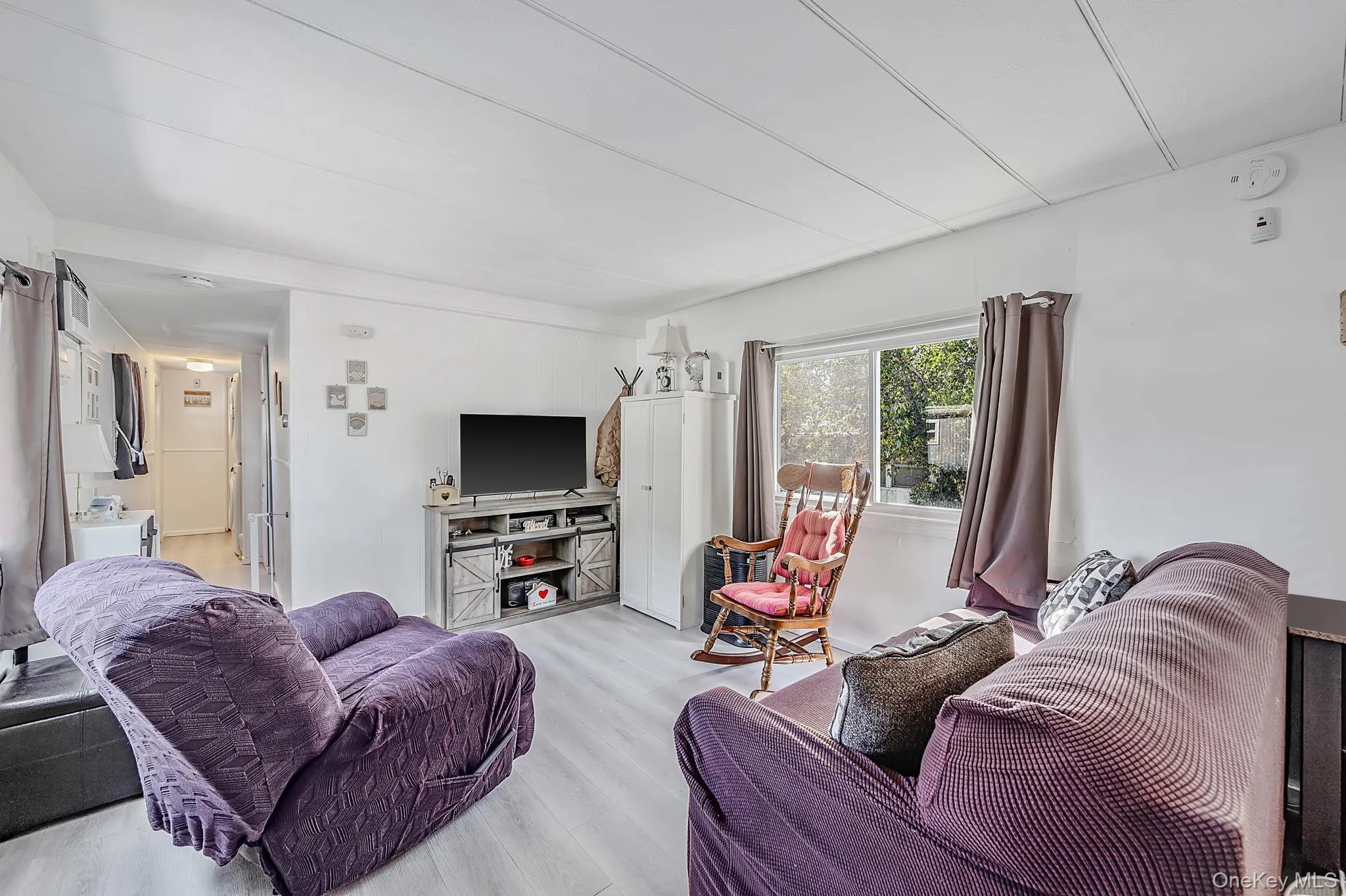 33 Valley Forge Drive, Islip, NY, 2 Bedrooms Bedrooms, 5 Rooms Rooms,1 BathroomBathrooms,Residential,For Rent,Valley Forge Drive,0,1042885 33 Valley Forge Drive, Islip, NY, 2 Bedrooms Bedrooms, 5 Rooms Rooms,1 BathroomBathrooms,Residential,For Rent,Valley Forge Drive,0,1042885