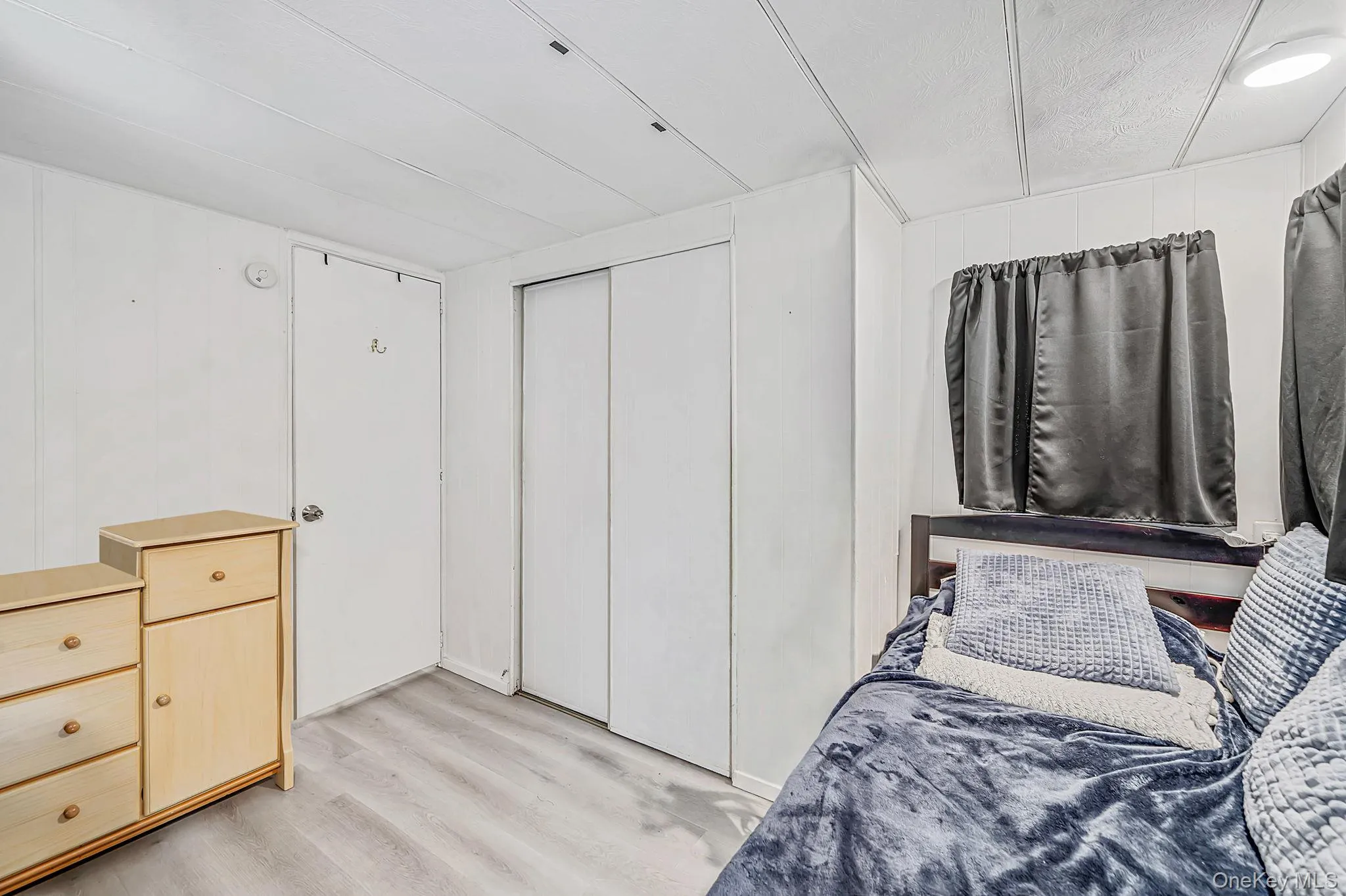 33 Valley Forge Drive, Islip, NY, 2 Bedrooms Bedrooms, 5 Rooms Rooms,1 BathroomBathrooms,Residential,For Rent,Valley Forge Drive,0,1042885 33 Valley Forge Drive, Islip, NY, 2 Bedrooms Bedrooms, 5 Rooms Rooms,1 BathroomBathrooms,Residential,For Rent,Valley Forge Drive,0,1042885