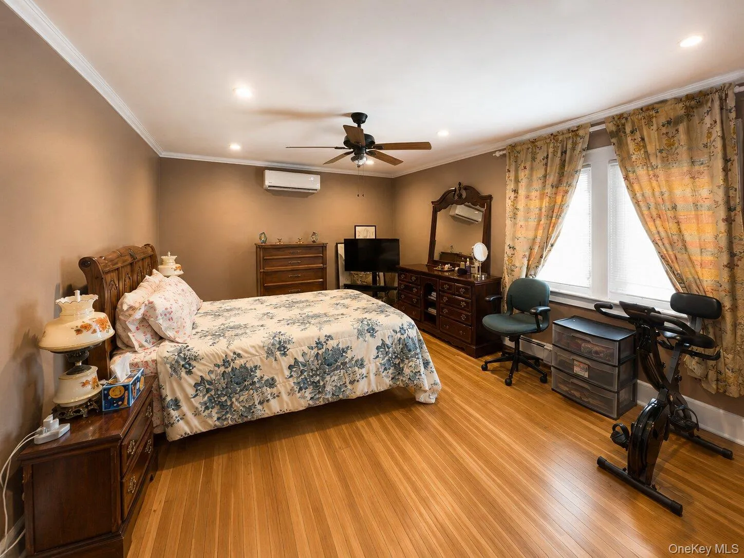 1055 Stanton Avenue, Hempstead, NY, 3 Bedrooms Bedrooms, 7 Rooms Rooms,2 BathroomsBathrooms,Residential,For Rent,Stanton,0,1042886 1055 Stanton Avenue, Hempstead, NY, 3 Bedrooms Bedrooms, 7 Rooms Rooms,2 BathroomsBathrooms,Residential,For Rent,Stanton,0,1042886