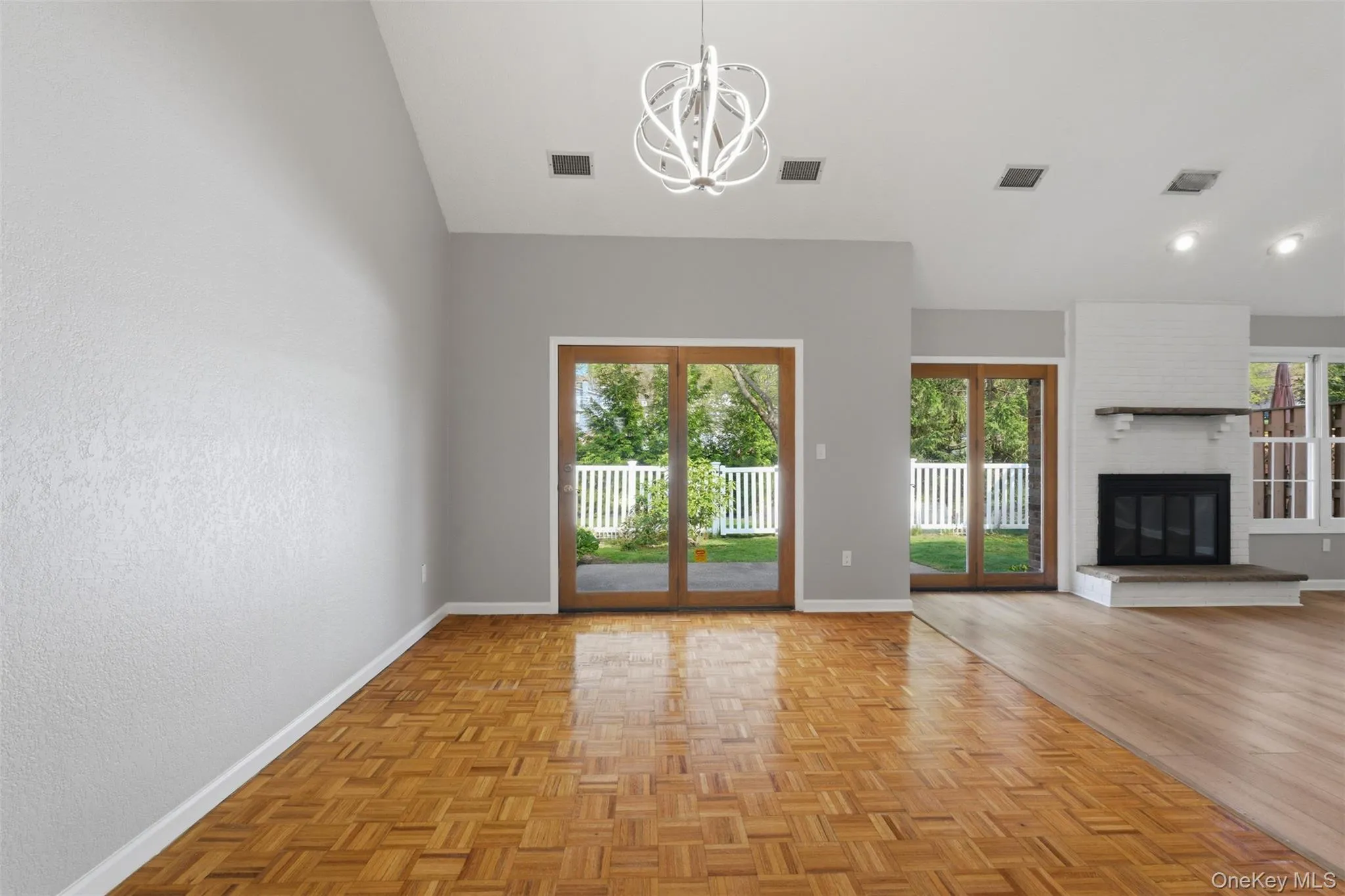 4 Trevor Lake Drive, Clarkstown, NY, 2 Bedrooms Bedrooms, 7 Rooms Rooms,2 BathroomsBathrooms,Residential,For Rent,Trevor Lake,0,1042887 4 Trevor Lake Drive, Clarkstown, NY, 2 Bedrooms Bedrooms, 7 Rooms Rooms,2 BathroomsBathrooms,Residential,For Rent,Trevor Lake,0,1042887