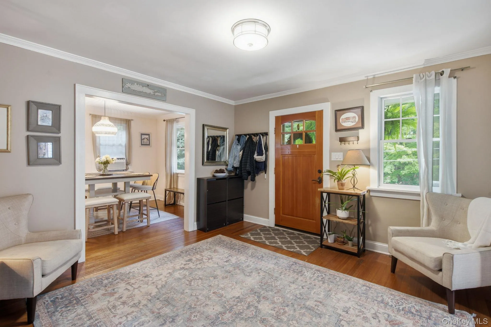 99 Norwood Avenue, Huntington, NY, 3 Bedrooms Bedrooms, 7 Rooms Rooms,1 BathroomBathrooms,Residential,For Rent,Norwood,0,1042888 99 Norwood Avenue, Huntington, NY, 3 Bedrooms Bedrooms, 7 Rooms Rooms,1 BathroomBathrooms,Residential,For Rent,Norwood,0,1042888