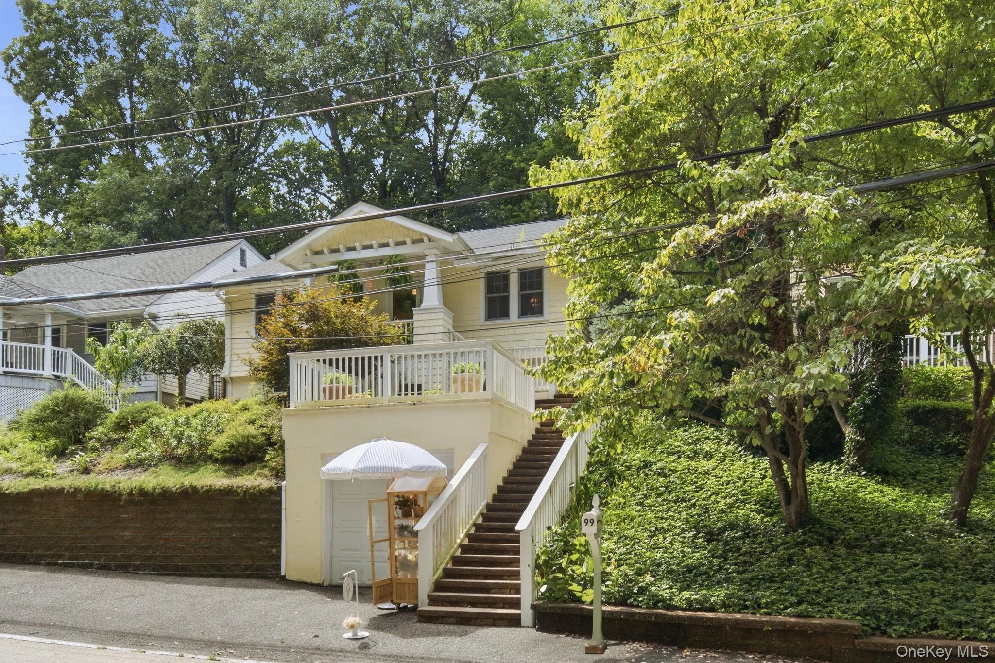 99 Norwood Avenue, Huntington, NY, 3 Bedrooms Bedrooms, 7 Rooms Rooms,1 BathroomBathrooms,Residential,For Rent,Norwood,0,1042888 99 Norwood Avenue, Huntington, NY, 3 Bedrooms Bedrooms, 7 Rooms Rooms,1 BathroomBathrooms,Residential,For Rent,Norwood,0,1042888