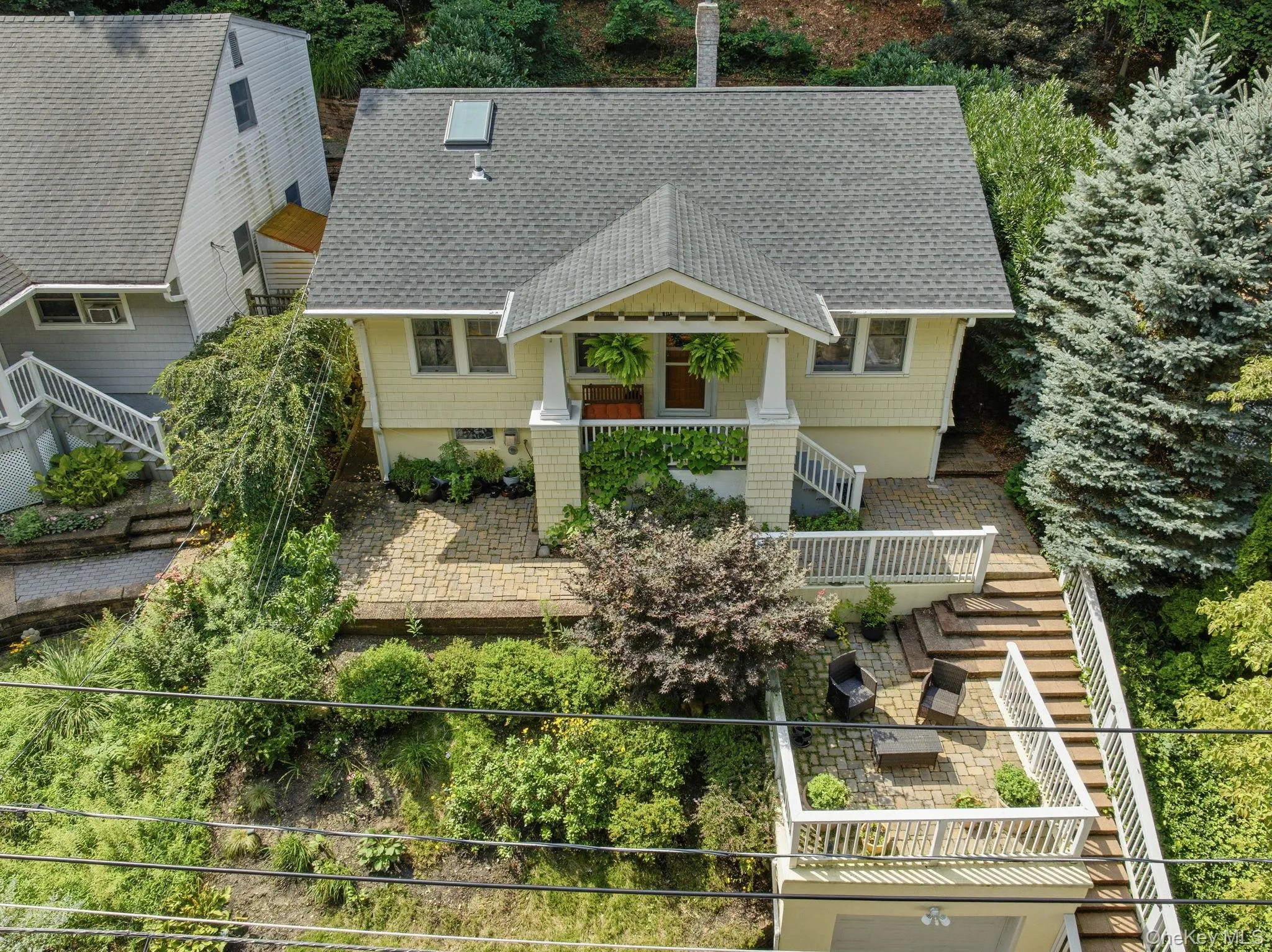 99 Norwood Avenue, Huntington, NY, 3 Bedrooms Bedrooms, 7 Rooms Rooms,1 BathroomBathrooms,Residential,For Rent,Norwood,0,1042888 99 Norwood Avenue, Huntington, NY, 3 Bedrooms Bedrooms, 7 Rooms Rooms,1 BathroomBathrooms,Residential,For Rent,Norwood,0,1042888