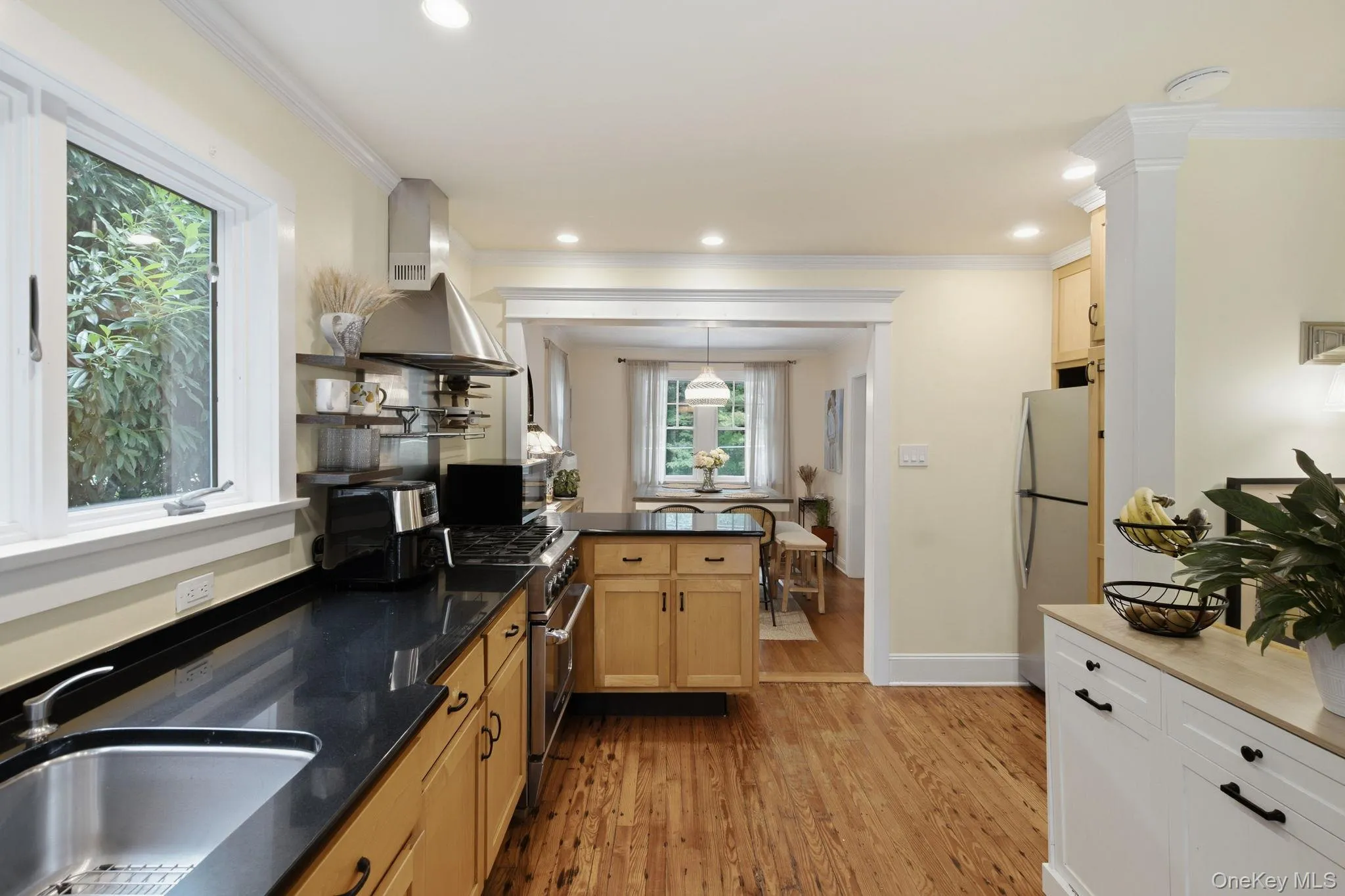 99 Norwood Avenue, Huntington, NY, 3 Bedrooms Bedrooms, 7 Rooms Rooms,1 BathroomBathrooms,Residential,For Rent,Norwood,0,1042888 99 Norwood Avenue, Huntington, NY, 3 Bedrooms Bedrooms, 7 Rooms Rooms,1 BathroomBathrooms,Residential,For Rent,Norwood,0,1042888