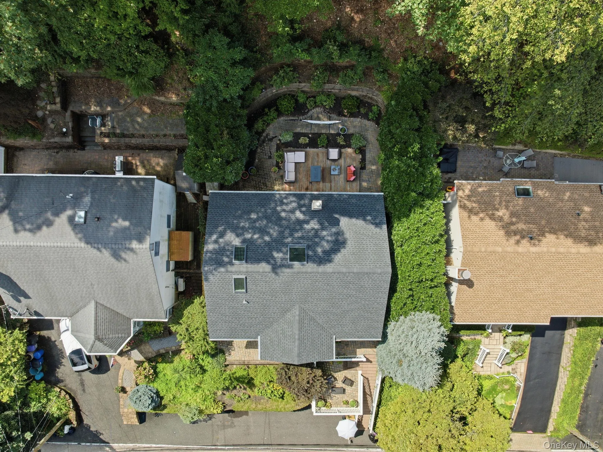 99 Norwood Avenue, Huntington, NY, 3 Bedrooms Bedrooms, 7 Rooms Rooms,1 BathroomBathrooms,Residential,For Rent,Norwood,0,1042888 99 Norwood Avenue, Huntington, NY, 3 Bedrooms Bedrooms, 7 Rooms Rooms,1 BathroomBathrooms,Residential,For Rent,Norwood,0,1042888